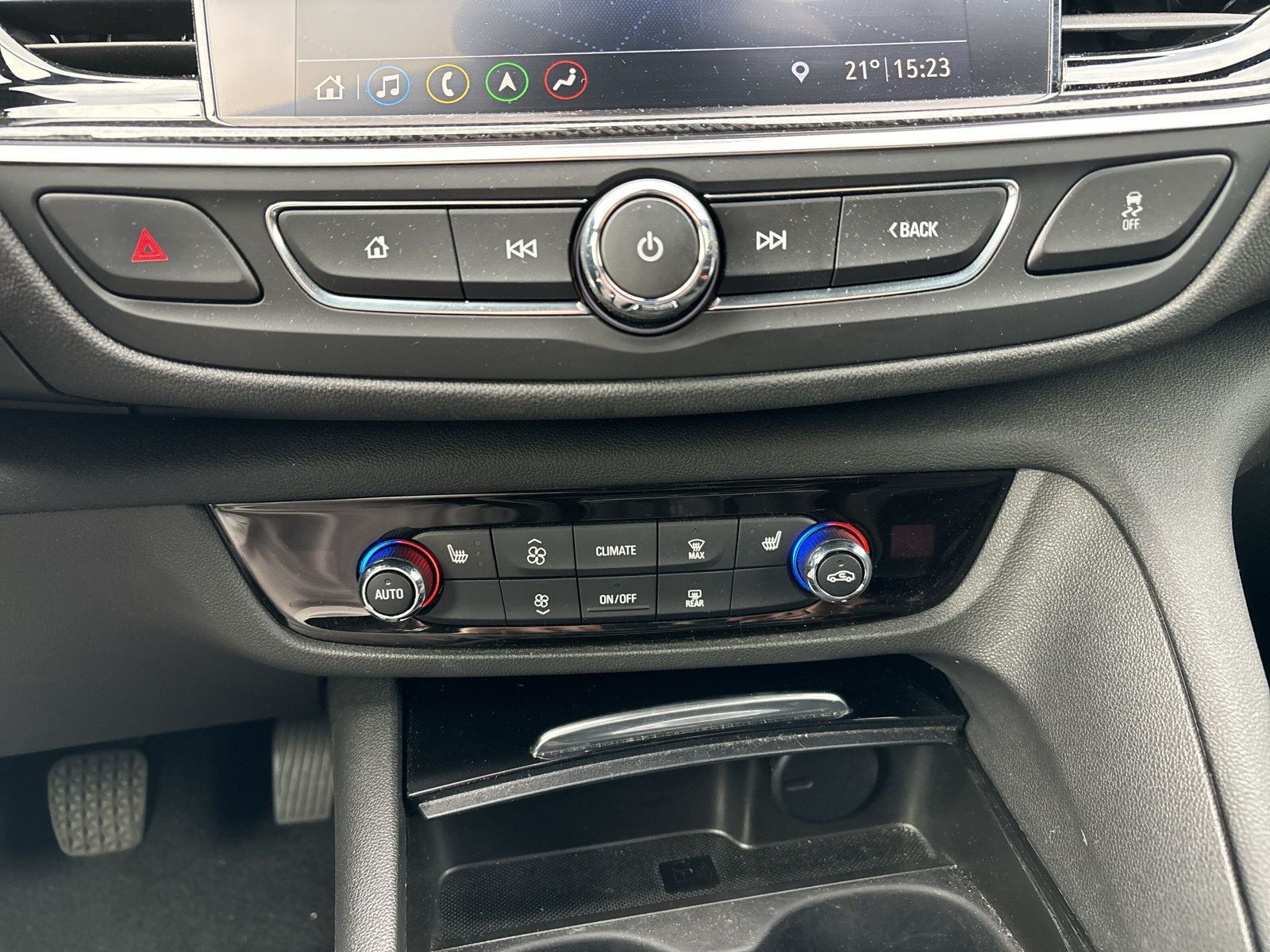 Insignia B ST Elegance +ALLWETTER+PDC+KAMERA+LED