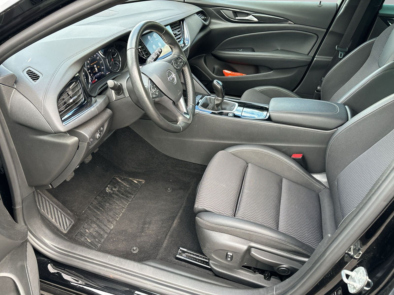 Insignia B ST Elegance +ALLWETTER+PDC+KAMERA+LED