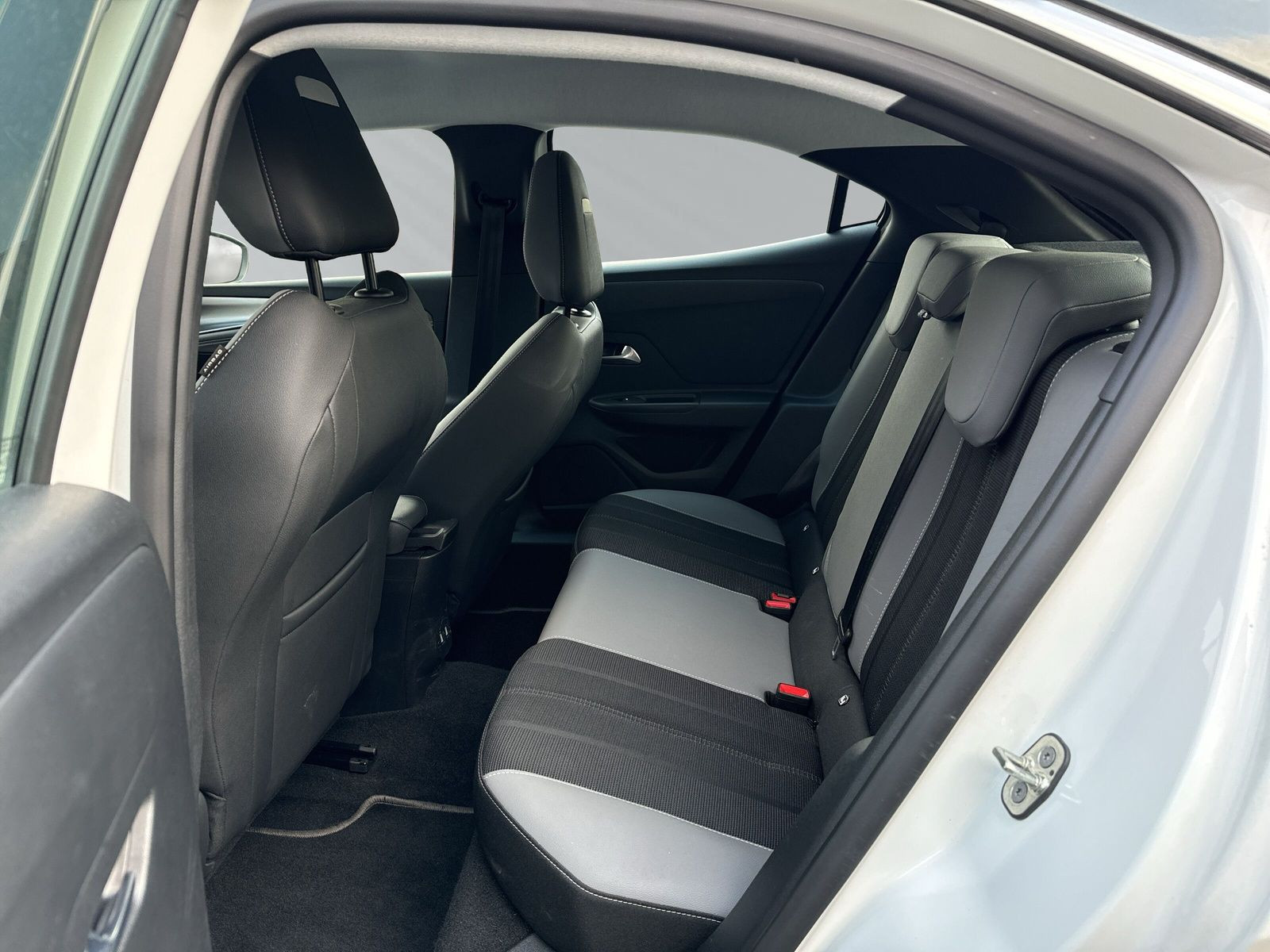 Opel Mokka Elegance+NAV+ KAMERA+PDC+4SE+LHZ+SHZ+
