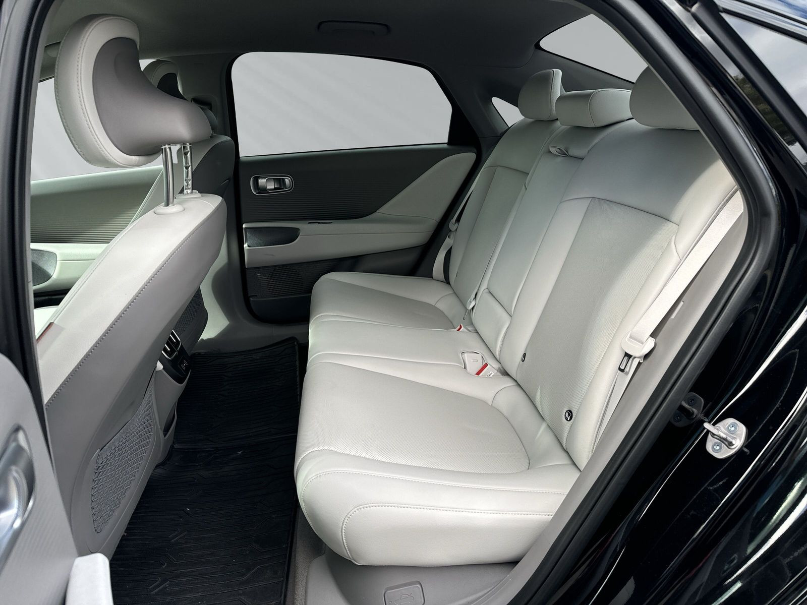 IONIQ 6 77,4kWh 4WD UNIQ+LEDER+BOSE+MATRIX+ 360°