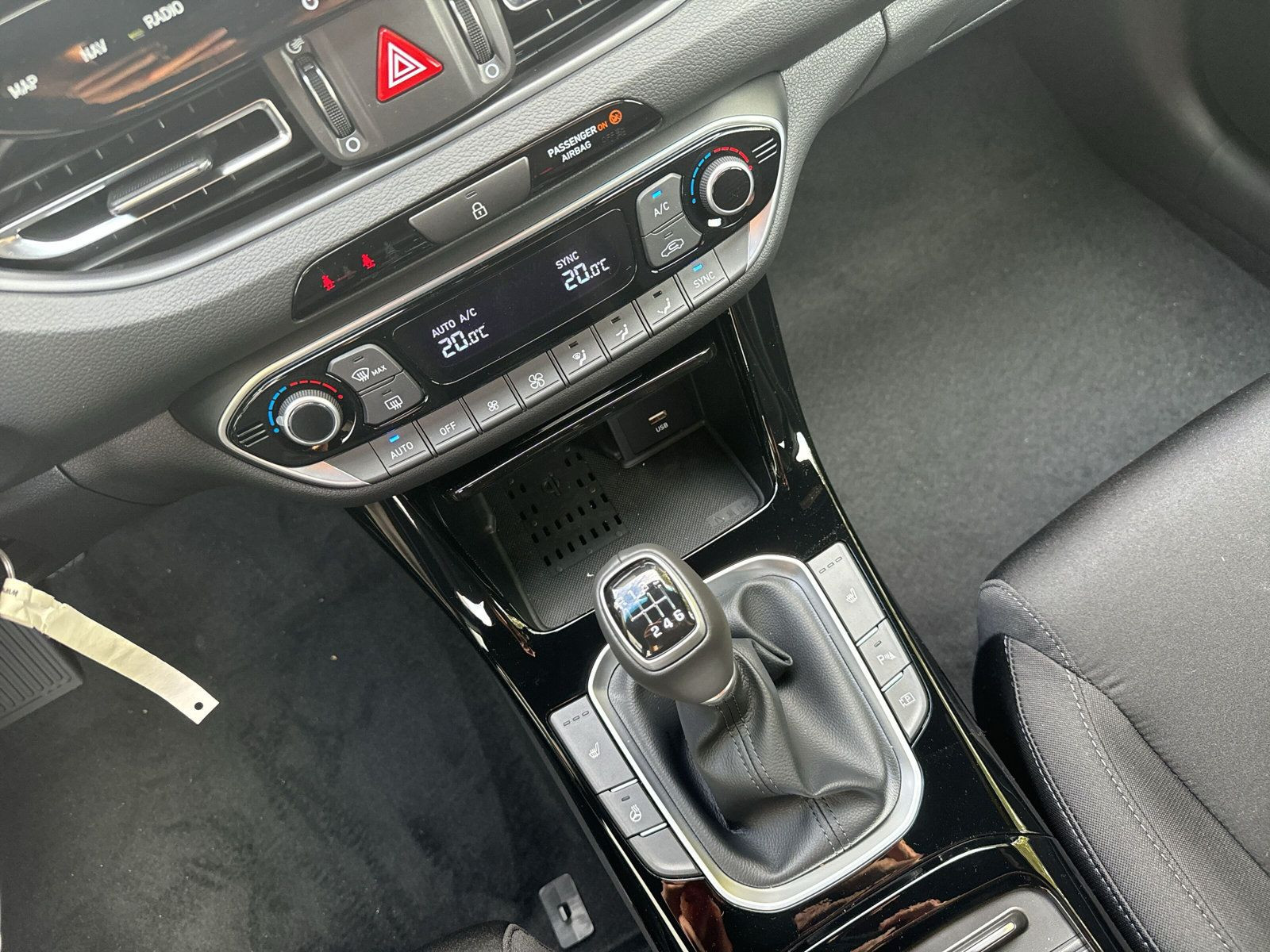 i30 MY25 5T 1.0 T-GDi MT ADVANTAGE+NAVI+LED+SHZ+