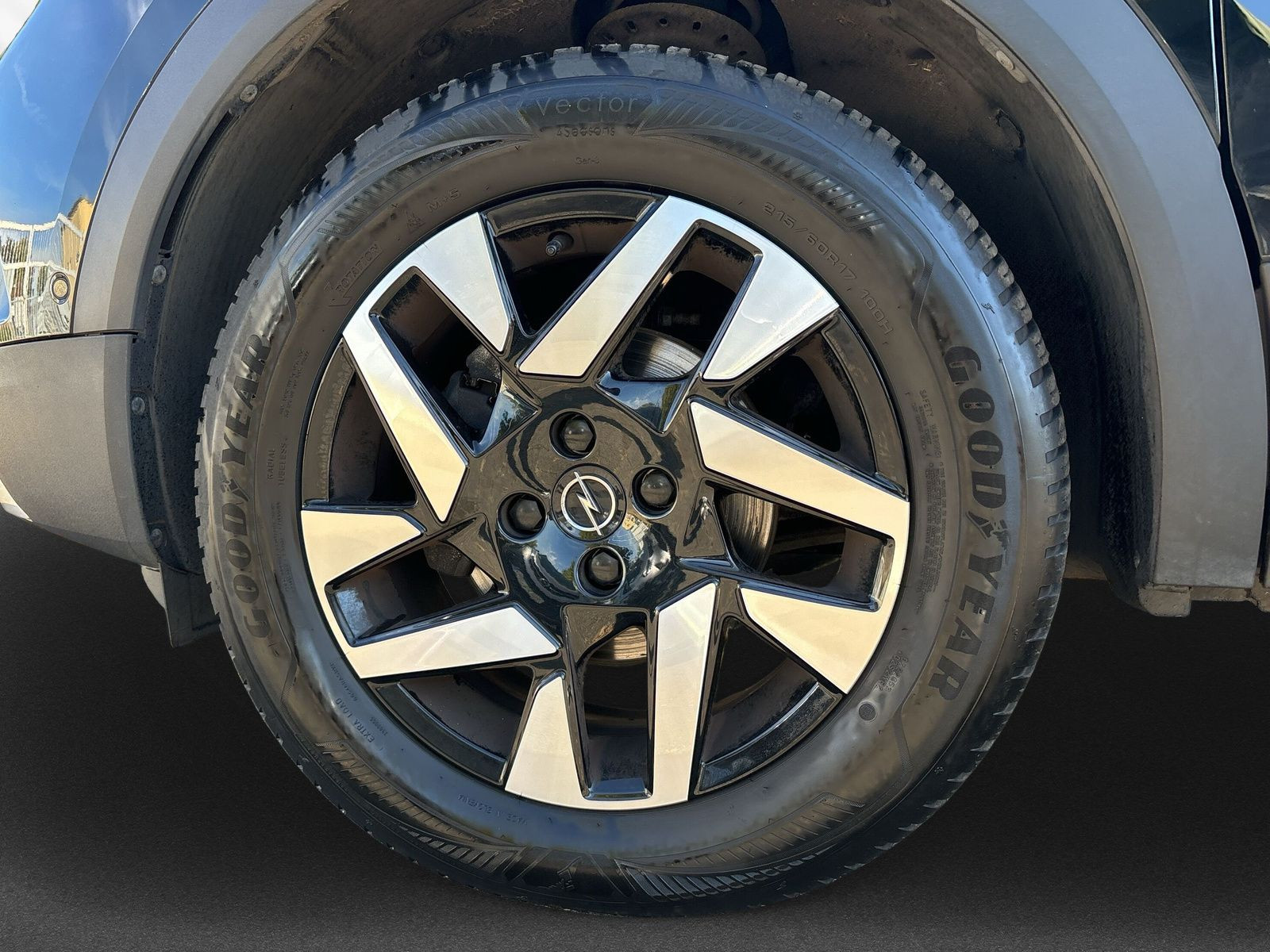 Mokka Elegance 130PS+NAVI+KAMERA+SITZHEIZ+PDC+++