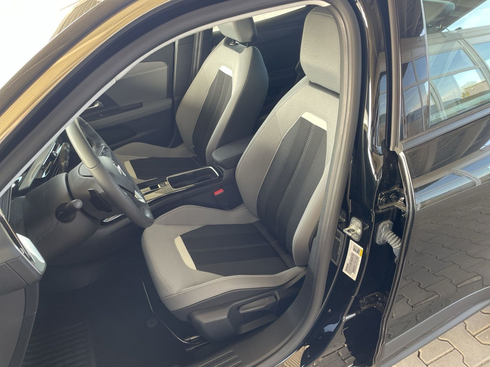 MOKKA 1.2 AT8 ELEGANCE NAVI+KAMERA+PDC+SHZ+LED+
