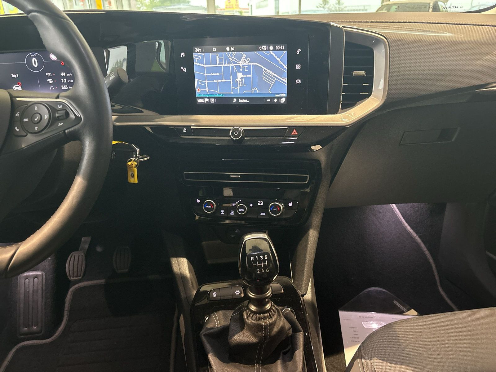 MOKKA 1.2 MT6 ELEGANCE NAVI + KAMERA + PDC + SHZ