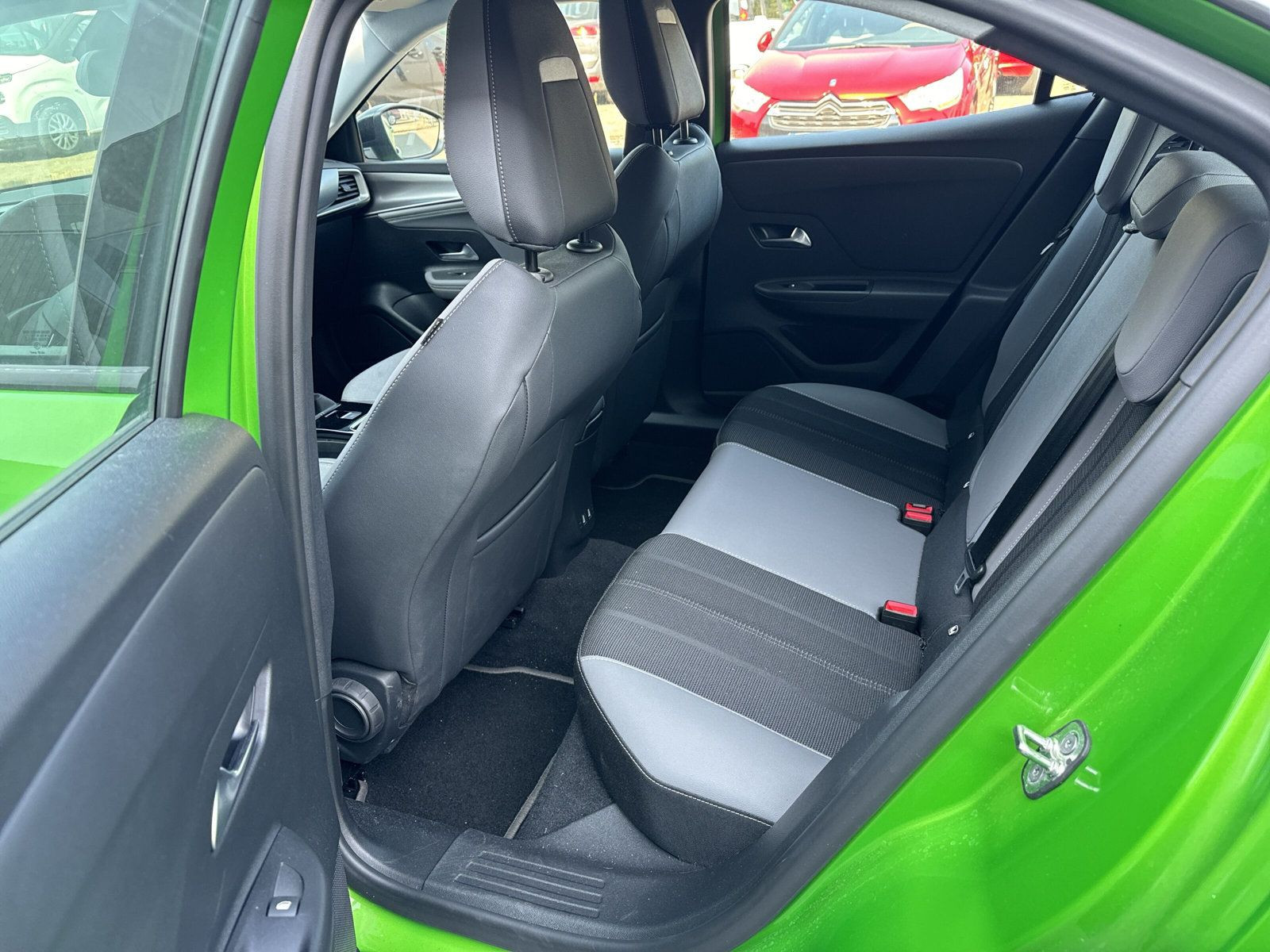 Opel Mokka Elegance 1.2+NAVI+4SEASON+KLIMAAT+PDC