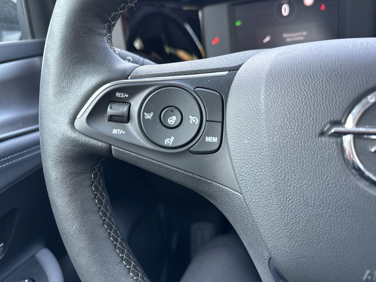 Opel Mokka Elegance 1.2+NAVI+4SEASON+KLIMAAT+PDC