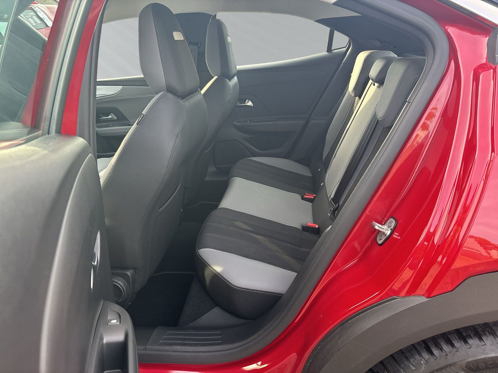 Mokka Elegance 1.2+NAVI+KAMERA+SITZHEIZ+PDC+++