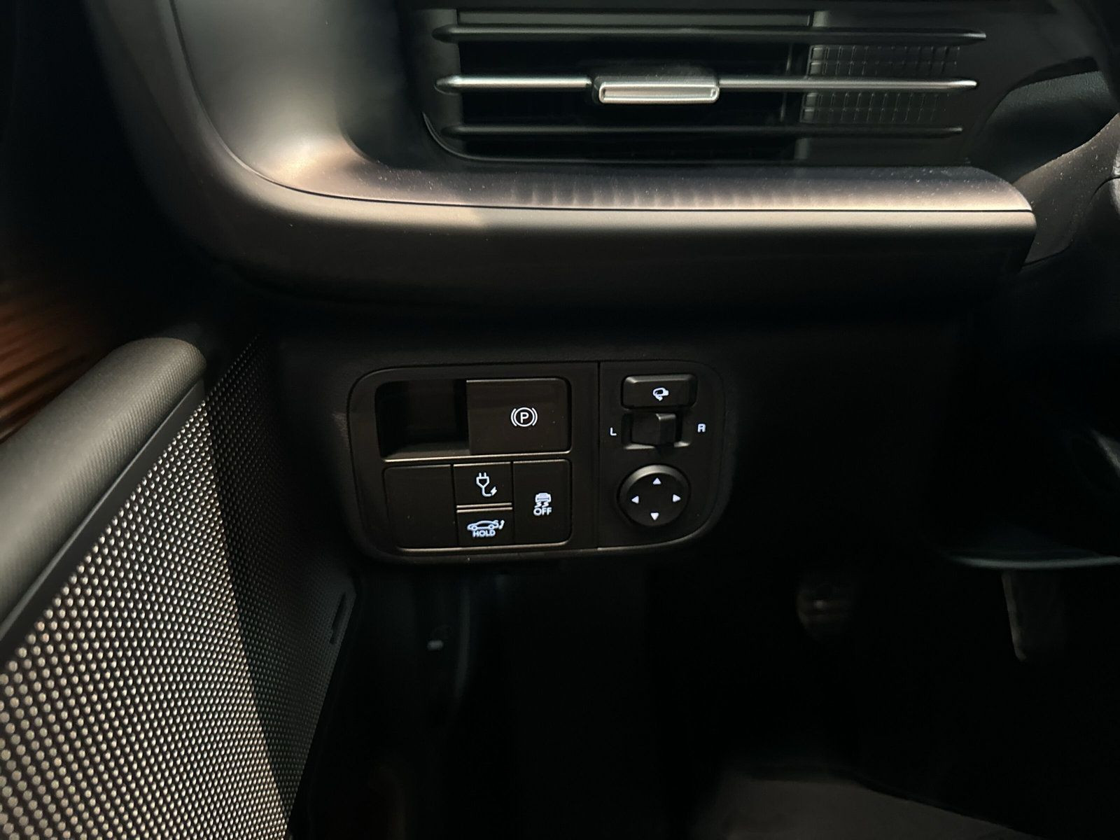 IONIQ 6 77,4kWh 4WD UNIQ +SCHIEBEDACH+d.SPIEGEL+