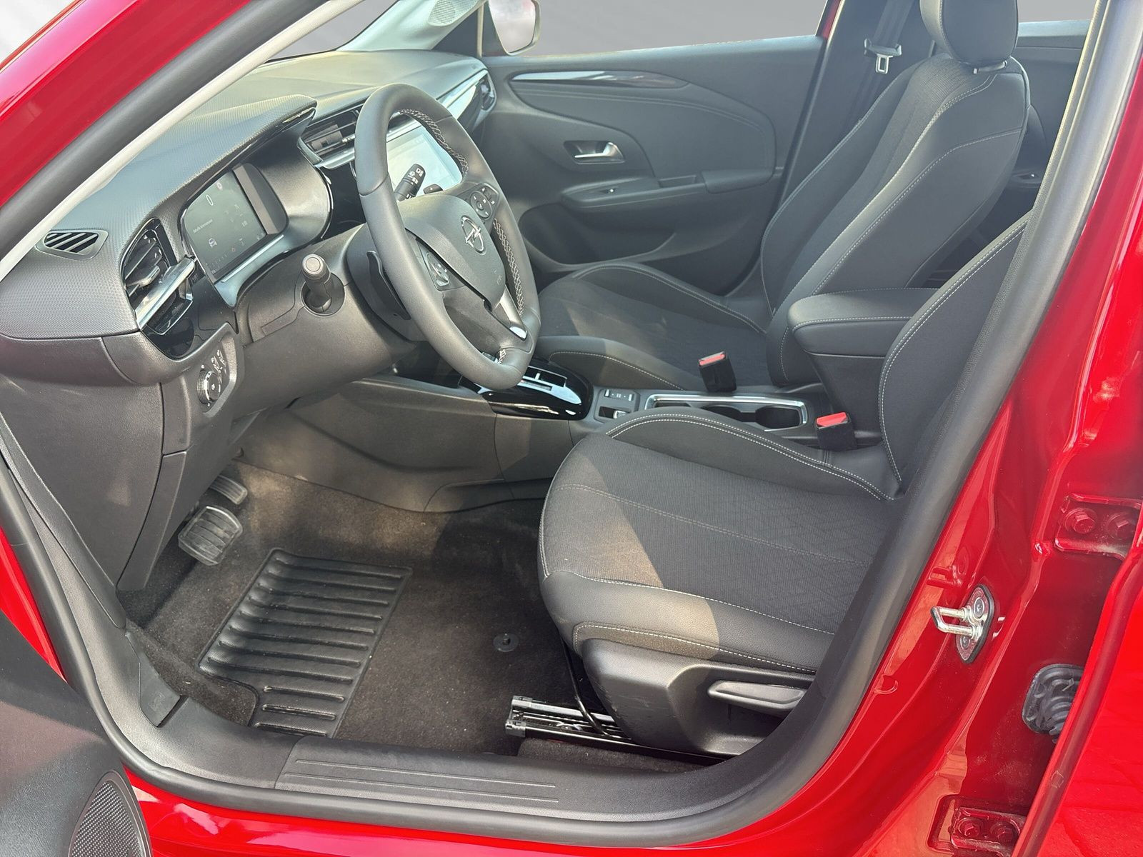 Corsa F 1.2 Elegance AUTOMATIK + DAB+ NAVI+ SHZ