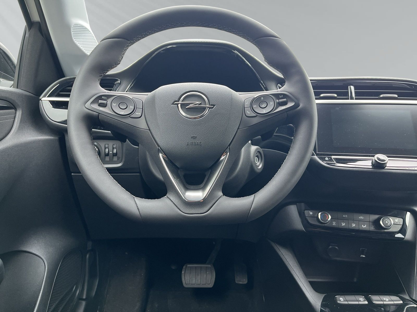Corsa F Elegance 100PS+NAVI+ALLWETTER+TECHNOPAKE