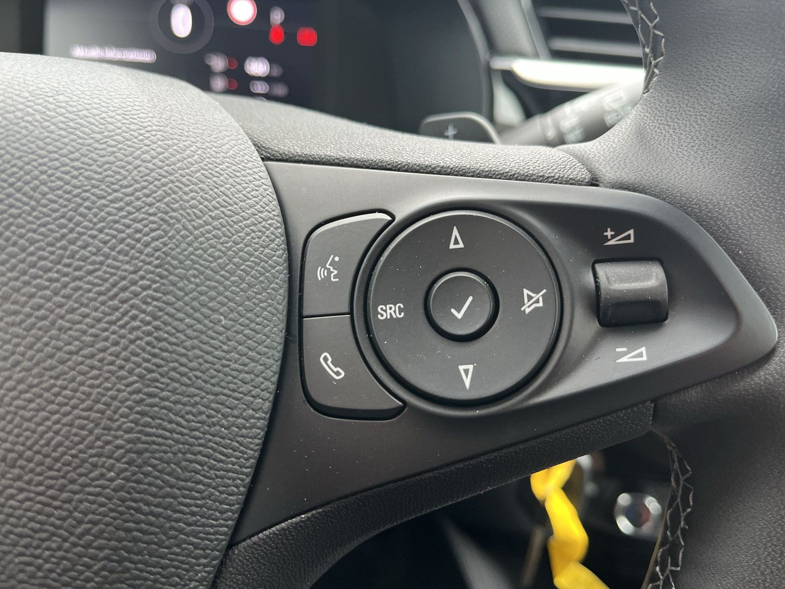 Corsa F Elegance 100PS+NAVI+ALLWETTER+TECHNOPAKE