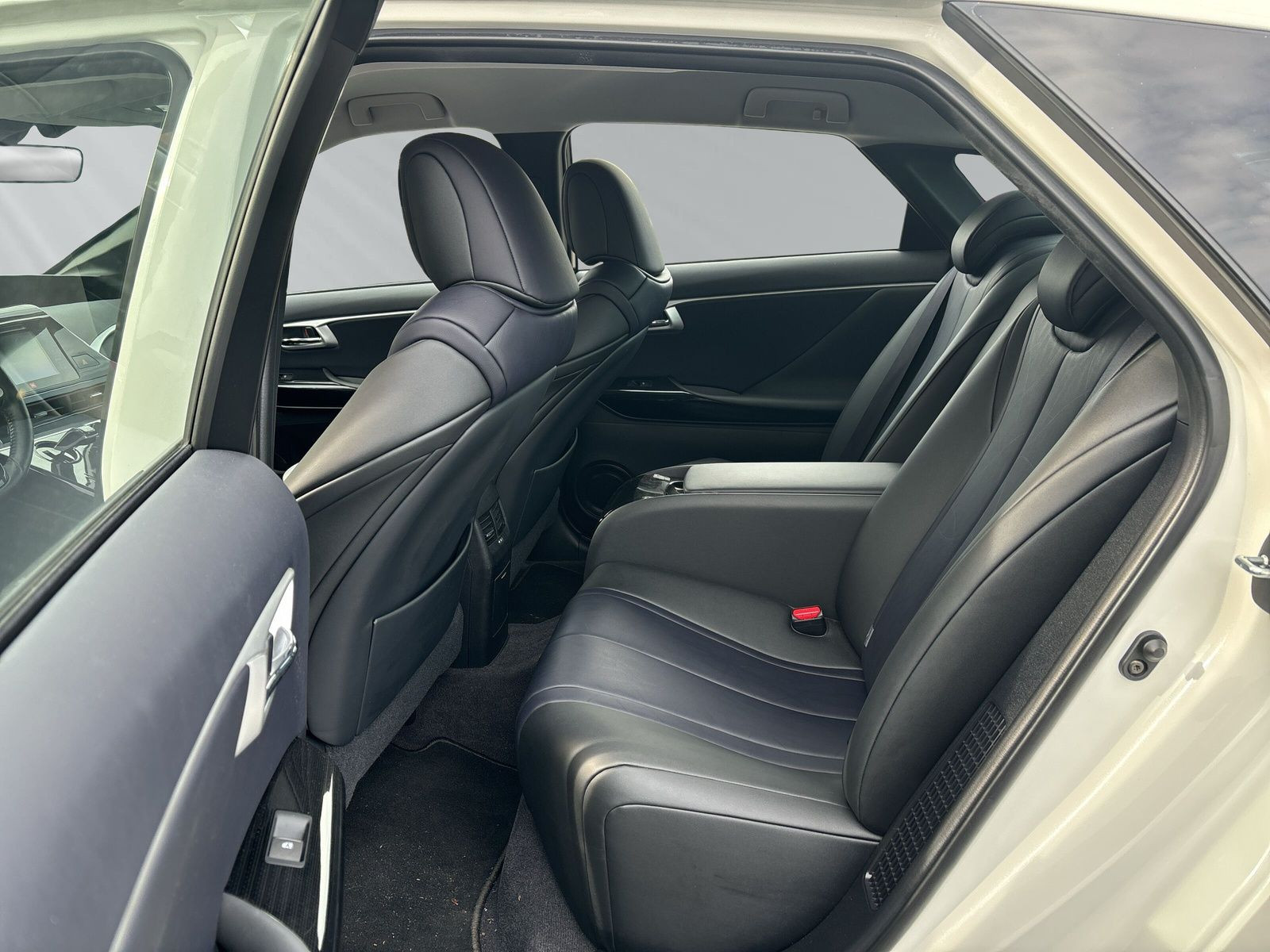 Mirai Advanced 154PS+WASSERSTOFF+SHZ+LED+