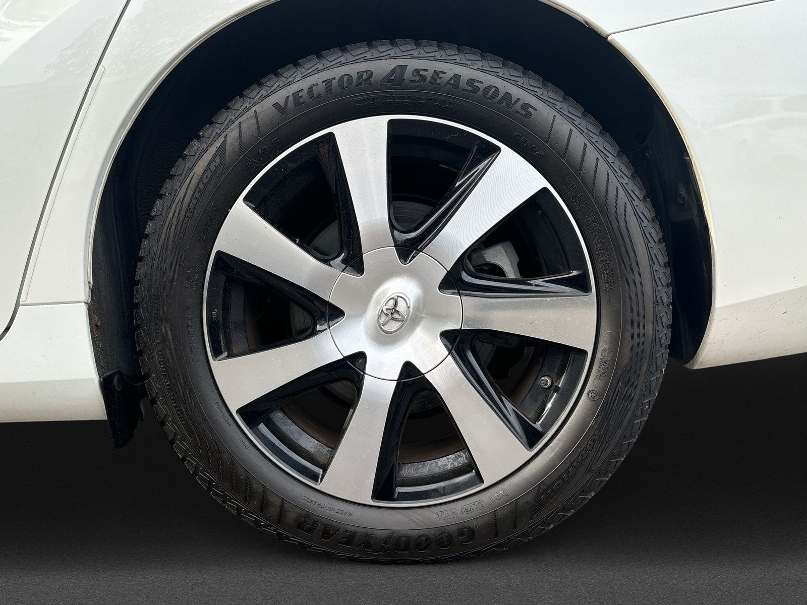 Mirai Advanced 154PS+WASSERSTOFF+SHZ+LED+