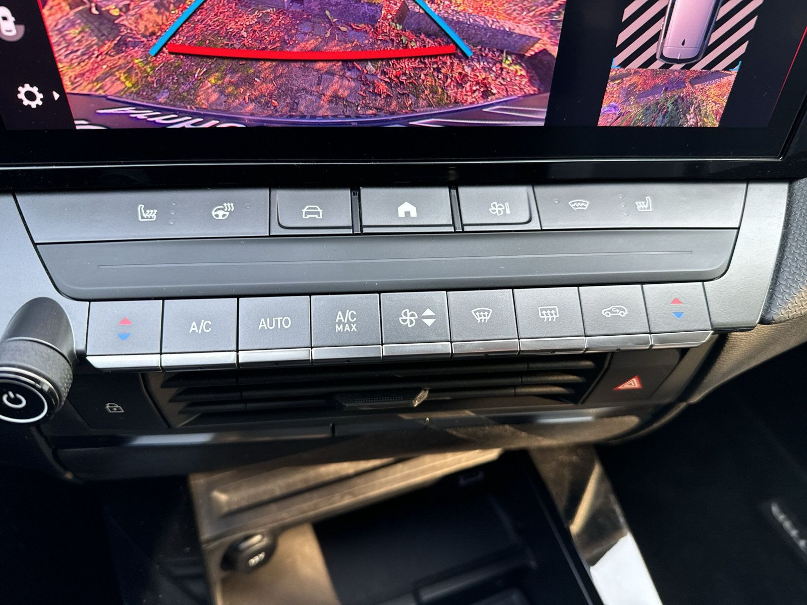 Astra L Elegance 1.2+NAVI+ALLWETTER+PDC+CAM