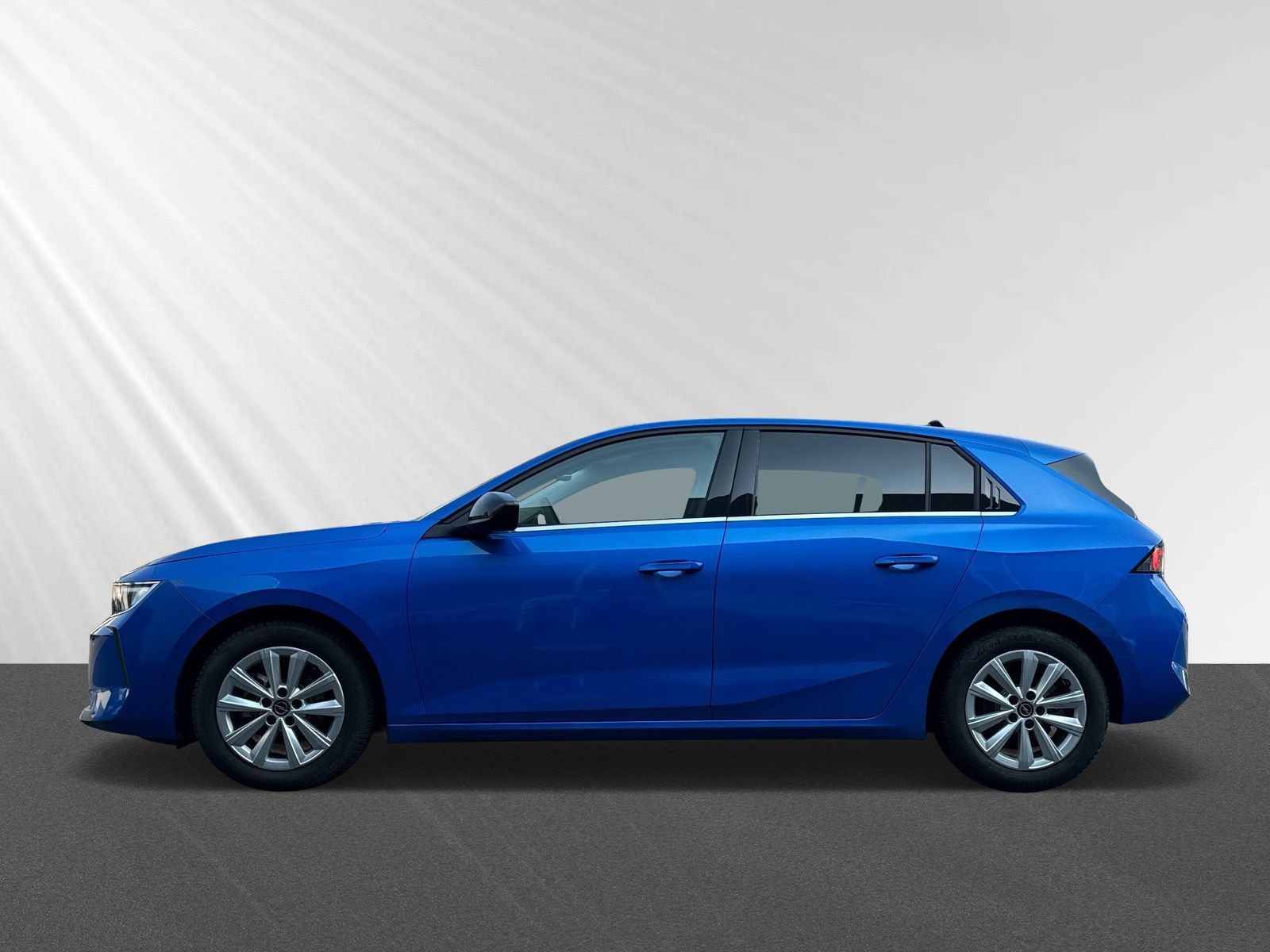 Astra L Elegance 1.2+NAVI+ALLWETTER+PDC+CAM