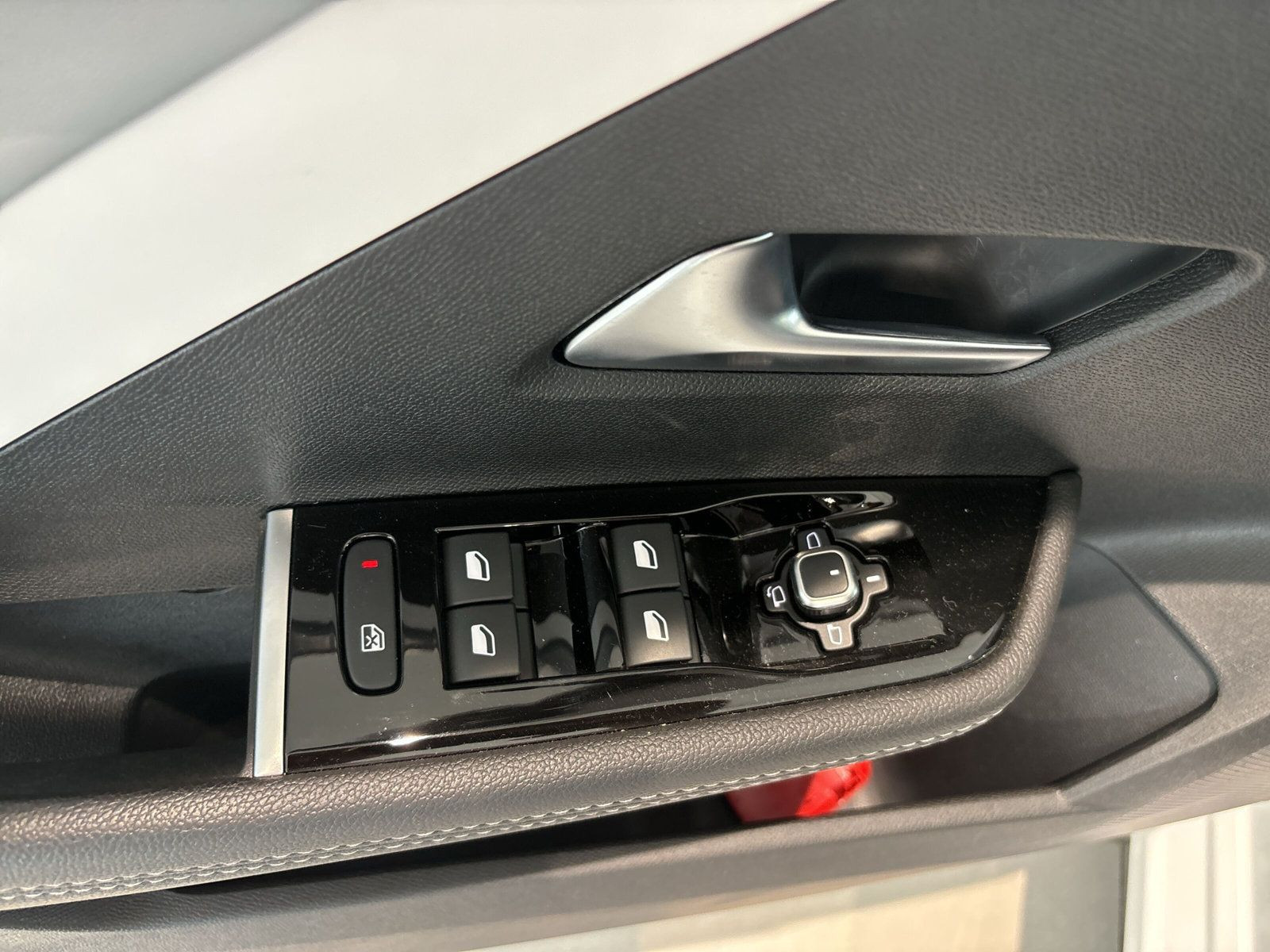 Astra Limousine 5-trg. Elegance +PHEV+SHZ+LHZ+