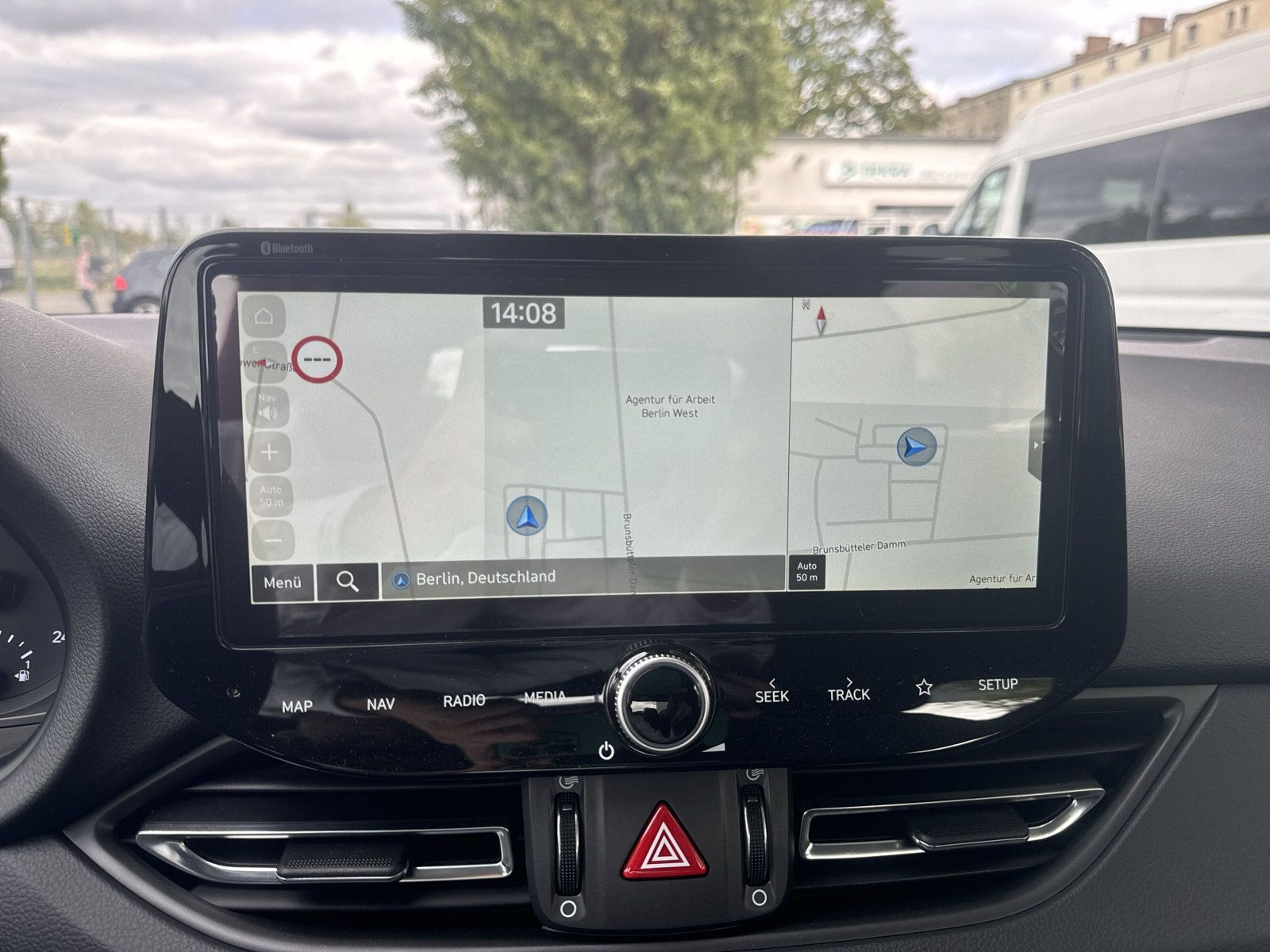 i30 5T 1.0 M/T 48V TREND +NAVIPAKET+KAM+LM+SHZ +