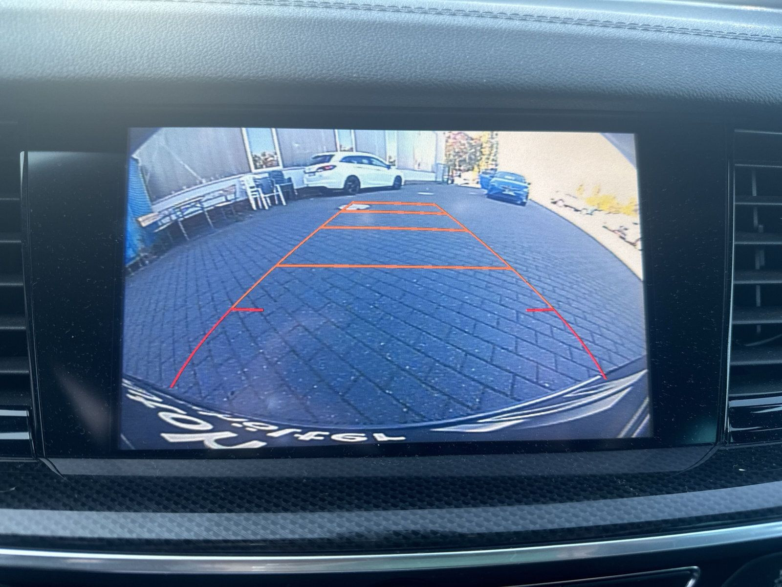 Insignia B GS Dynamic 1.5+NAVI+4SEASON+KEY+