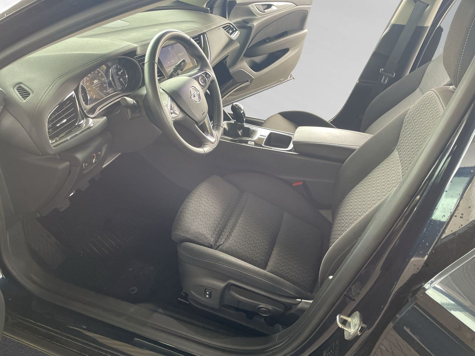 Insignia GS EDI 1.6D MT6 S/S. +Android/Apple+SHZ