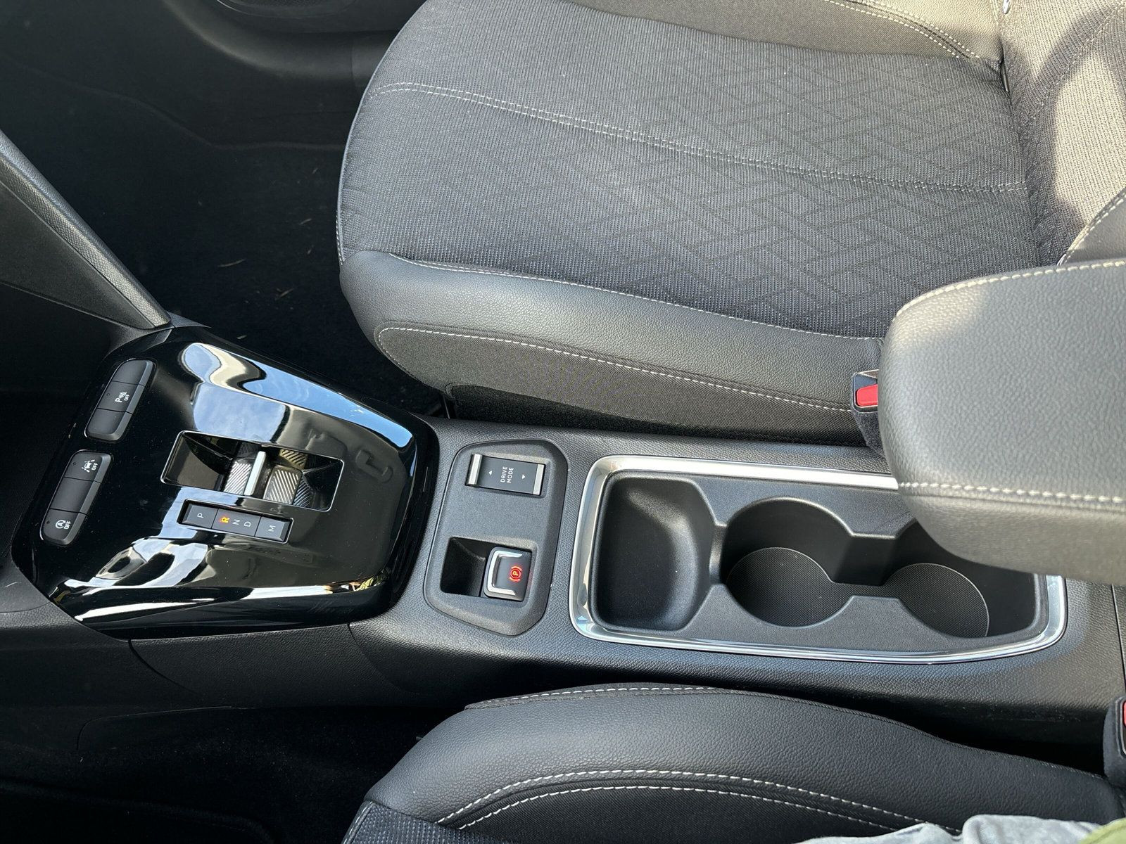 Corsa F Elegance 1.2+NAVI+PDC+KAMERA+ALLWETTER++