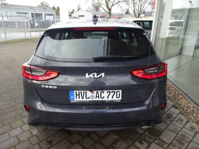 cee'd Vision 1.5 DCT + NAVI + KLIMAAUTOMATIK
