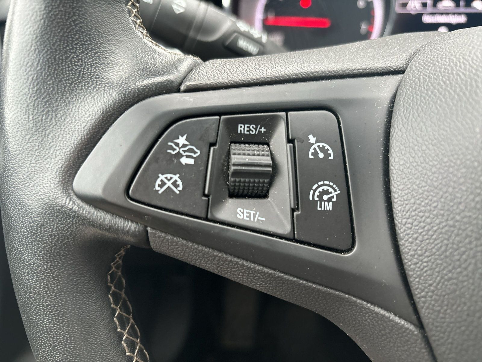 Astra K ELEGANCE +NAVI+4SEASON+PDC+SHZ+LHZ+