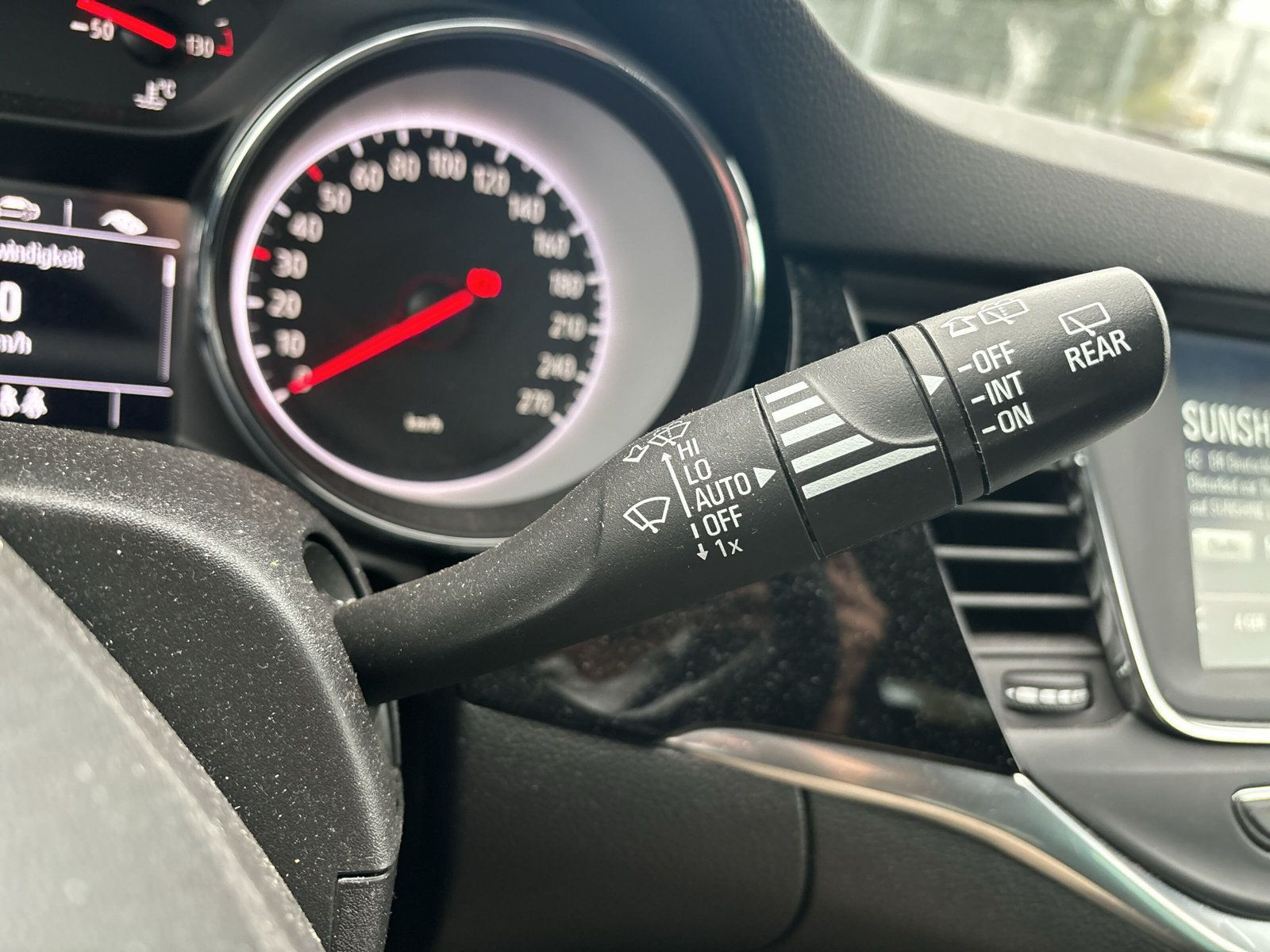 Astra K ELEGANCE +NAVI+4SEASON+PDC+SHZ+LHZ+