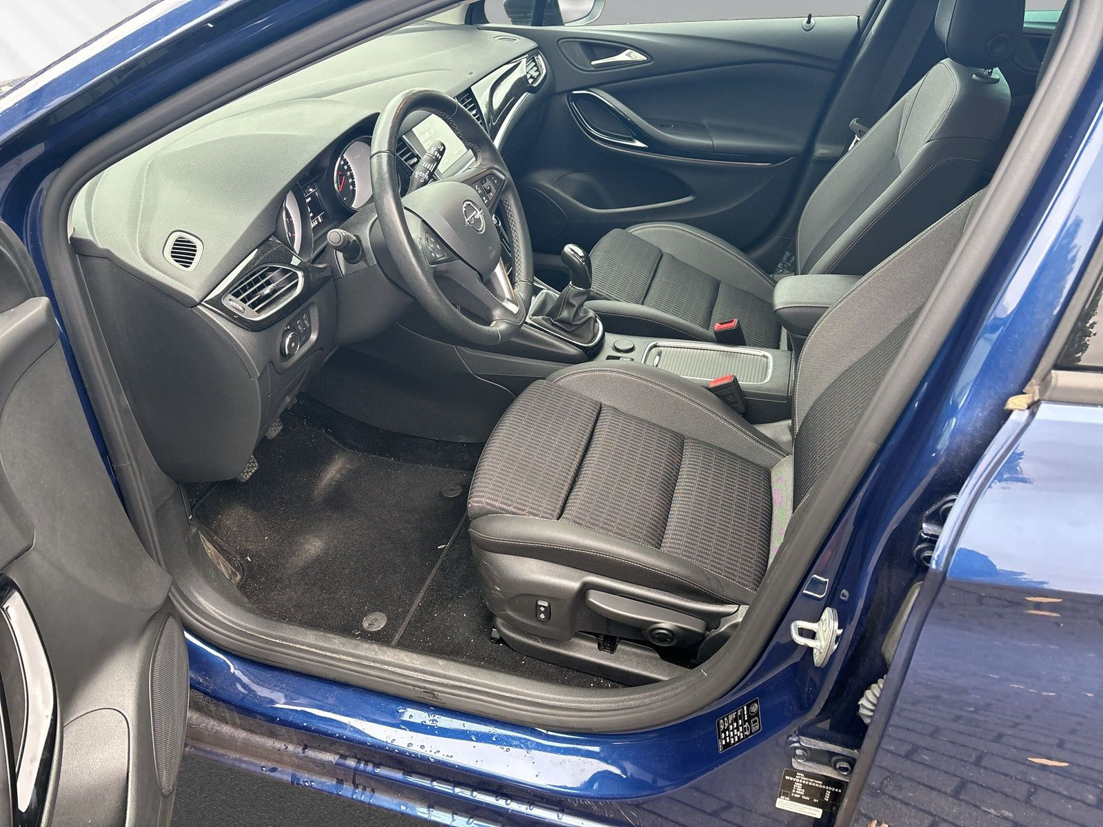 Astra K ELEGANCE +NAVI+4SEASON+PDC+SHZ+LHZ+