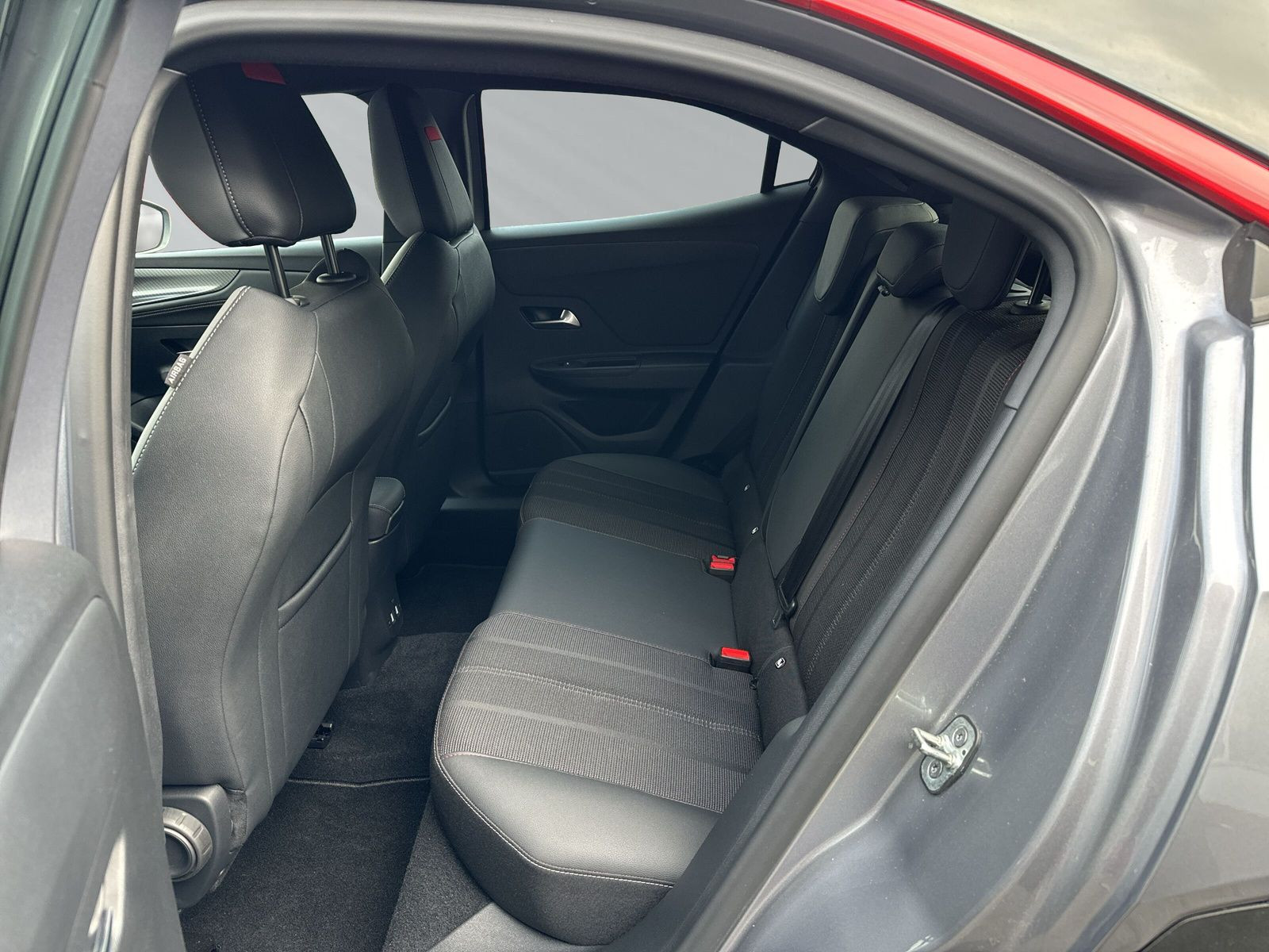 Mokka-e GS Line+4SEAS+SHZ+LSENS+PDC+KAMERA+