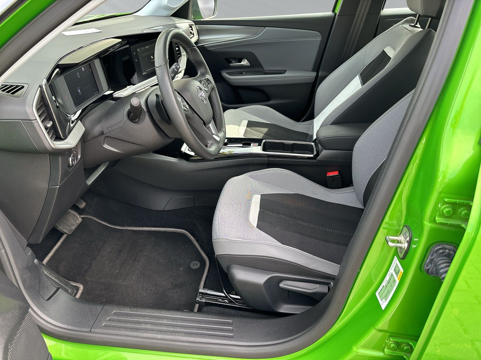 Mokka Elegance 130PS+NAVI+KAMERA+SITZHEIZ+PDC+++