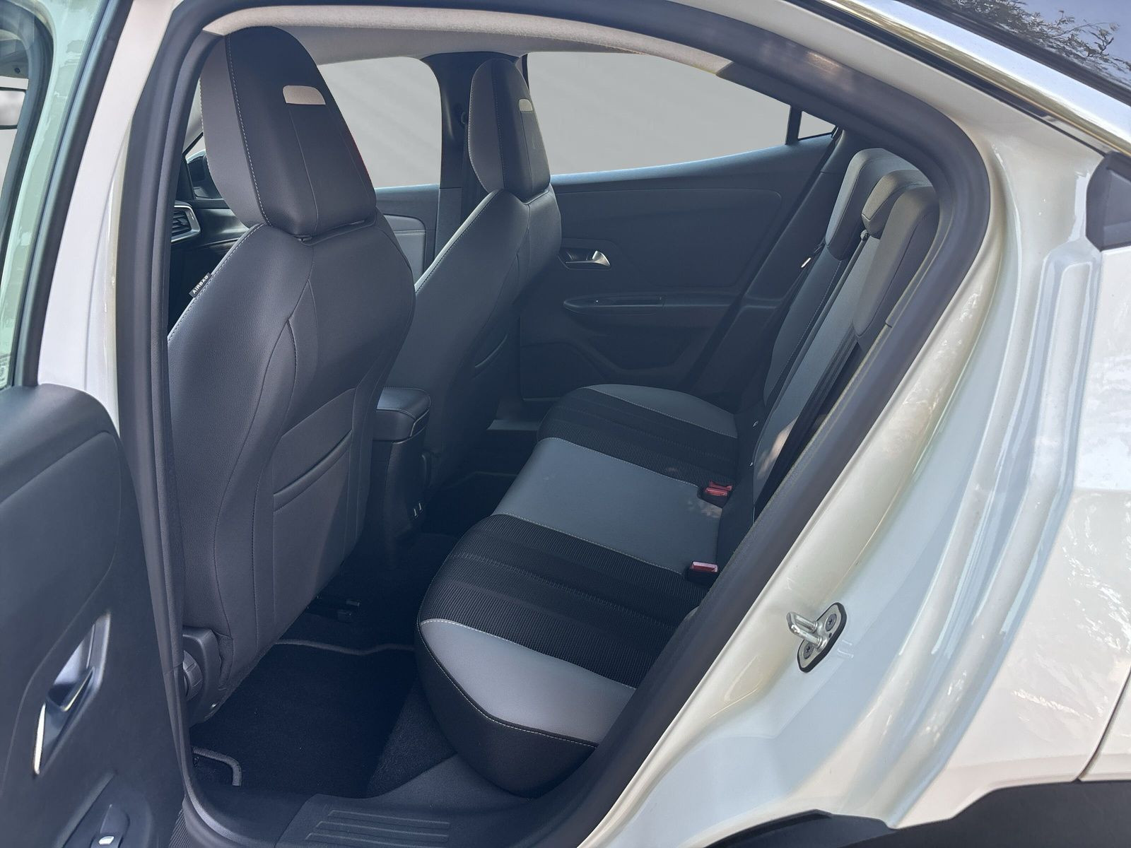 Mokka Elegance 130PS+NAVI+KAMERA+SITZHEIZ+PDC+++