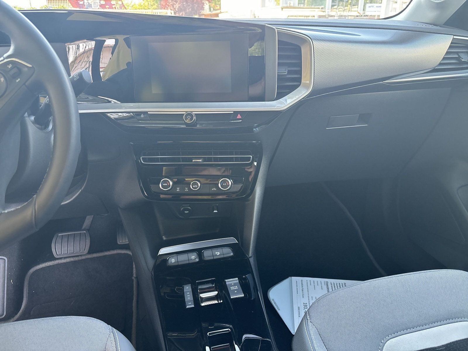 Mokka Elegance 130PS+NAVI+KAMERA+SITZHEIZ+PDC+++