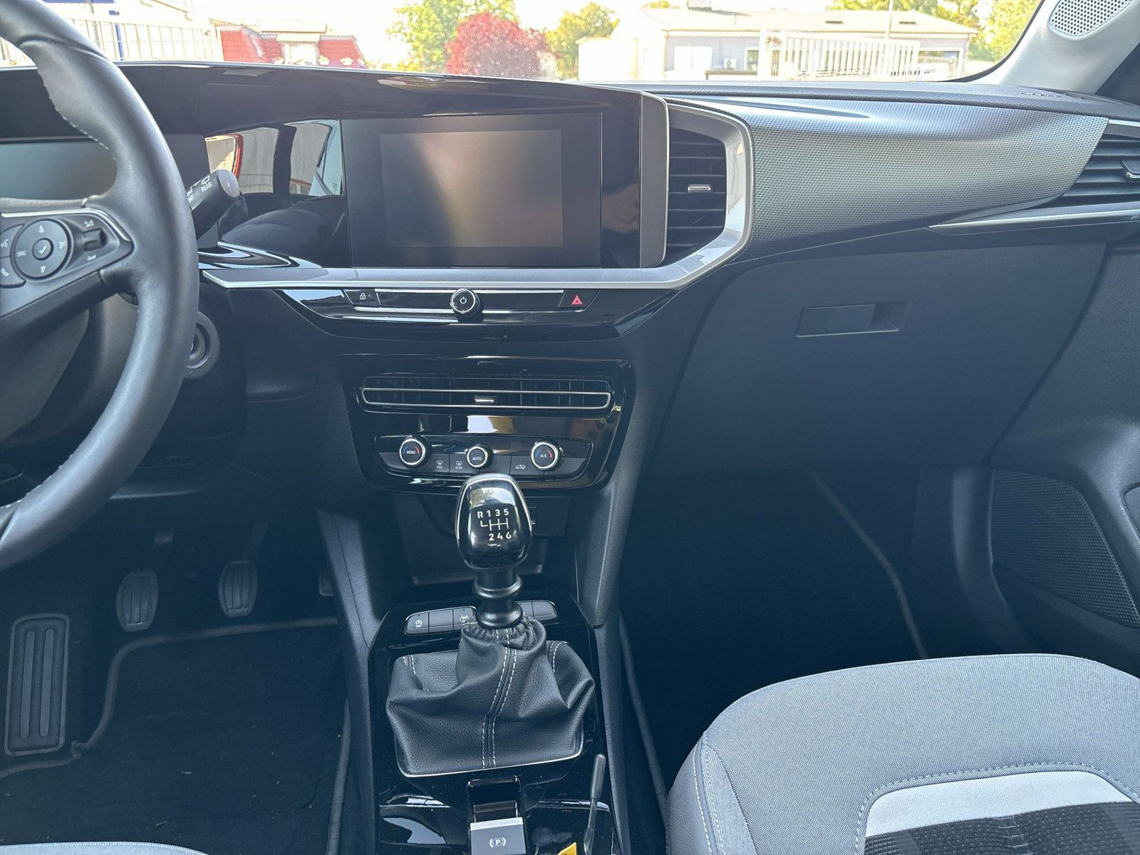 Mokka Elegance 1.2 +NAVI+KAMERA+SITZHEIZUNG+PDC+