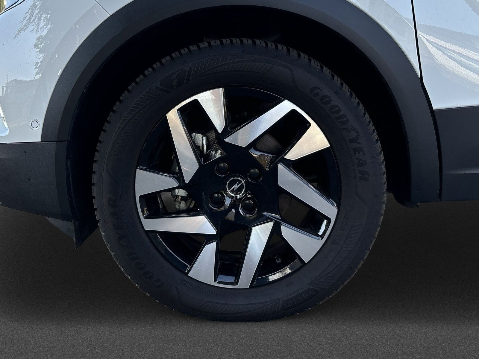 Mokka Elegance 1.2 +NAVI+KAMERA+SITZHEIZUNG+PDC+
