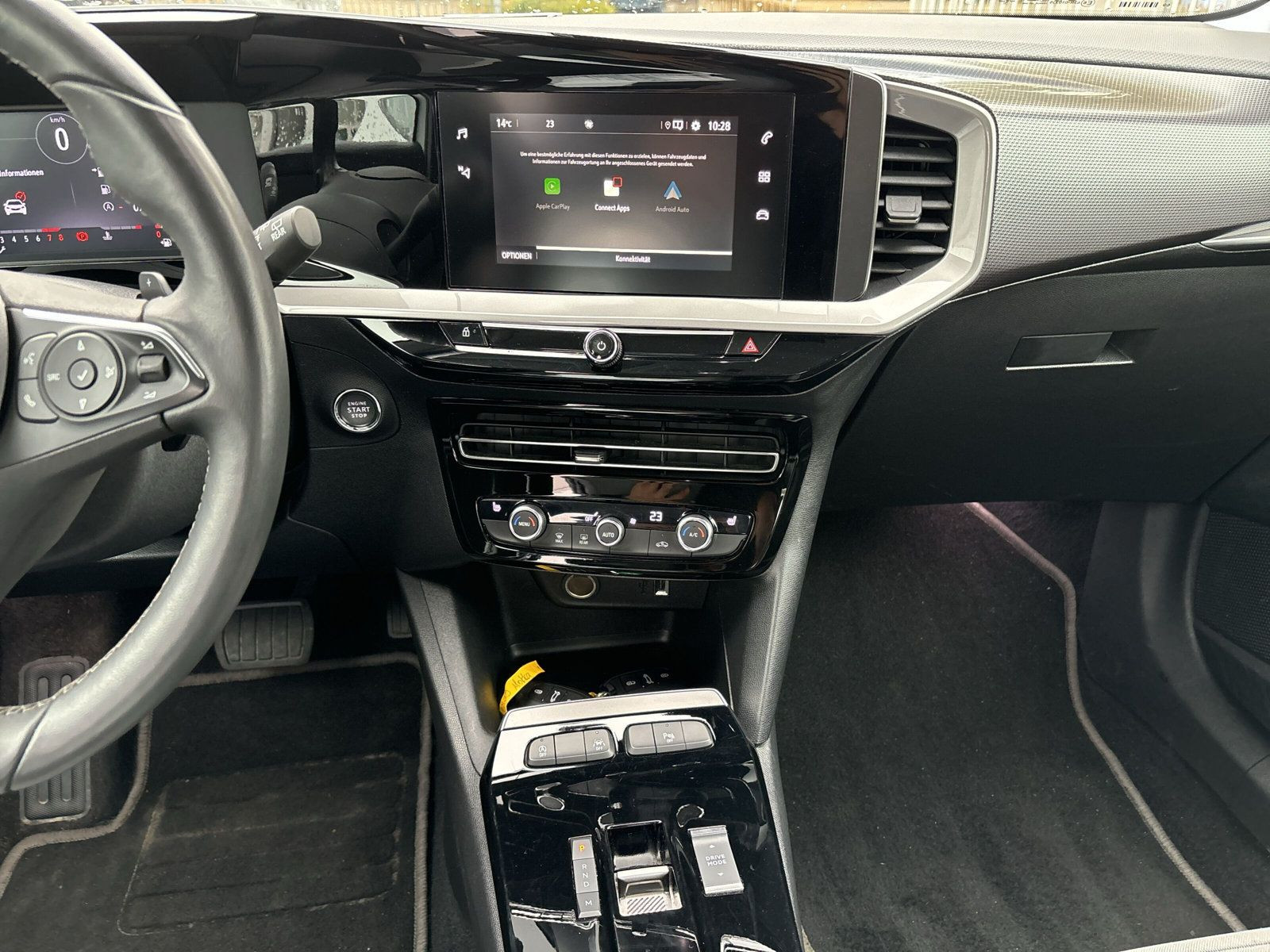 Mokka Elegance 130PS +NAVI+KAMERA+SITZHEIZG+PDC+