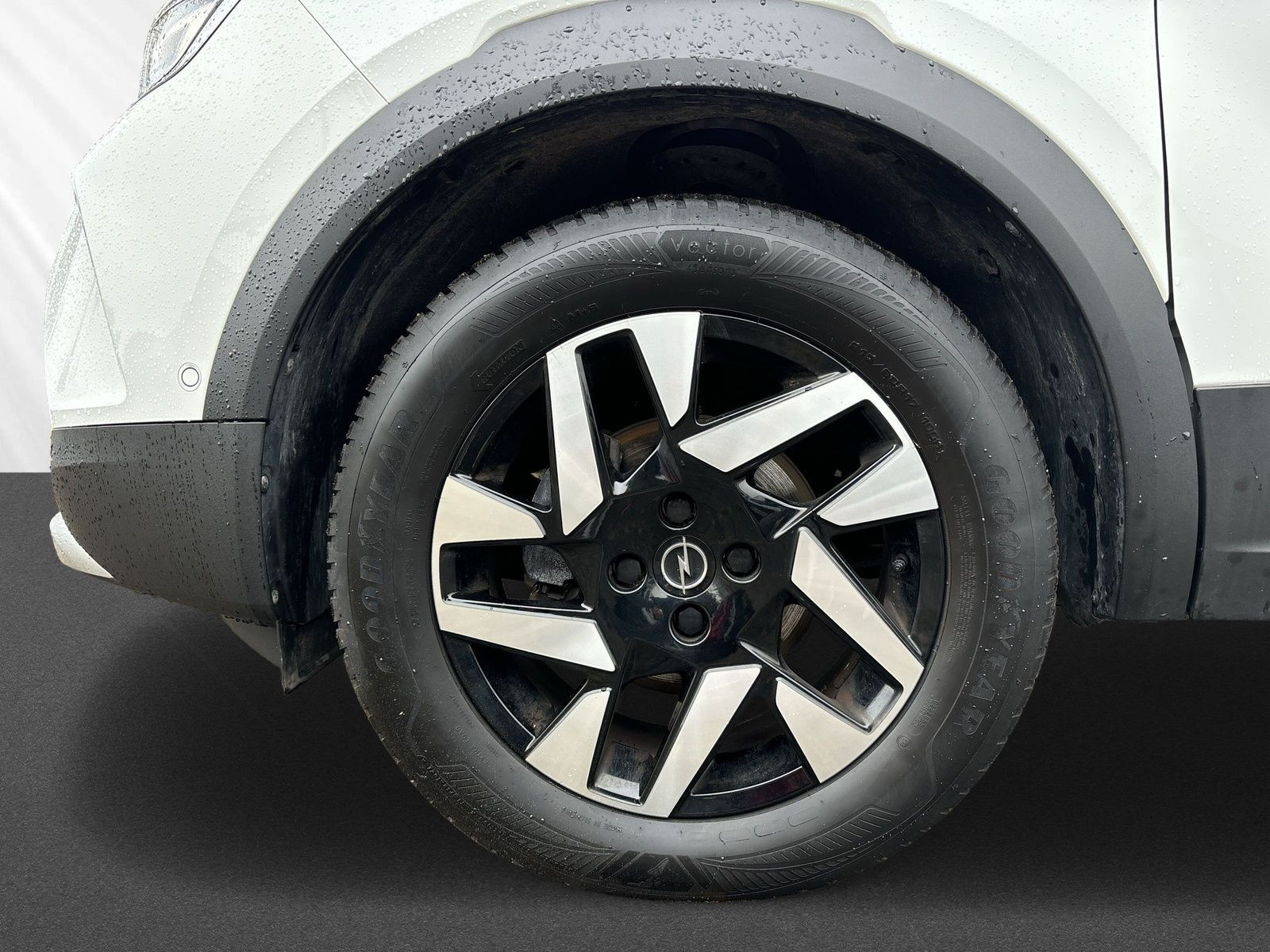 Mokka Elegance 130PS +NAVI+KAMERA+SITZHEIZG+PDC+