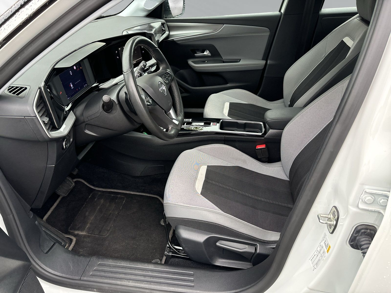 Mokka Elegance 130PS +NAVI+KAMERA+SITZHEIZG+PDC+