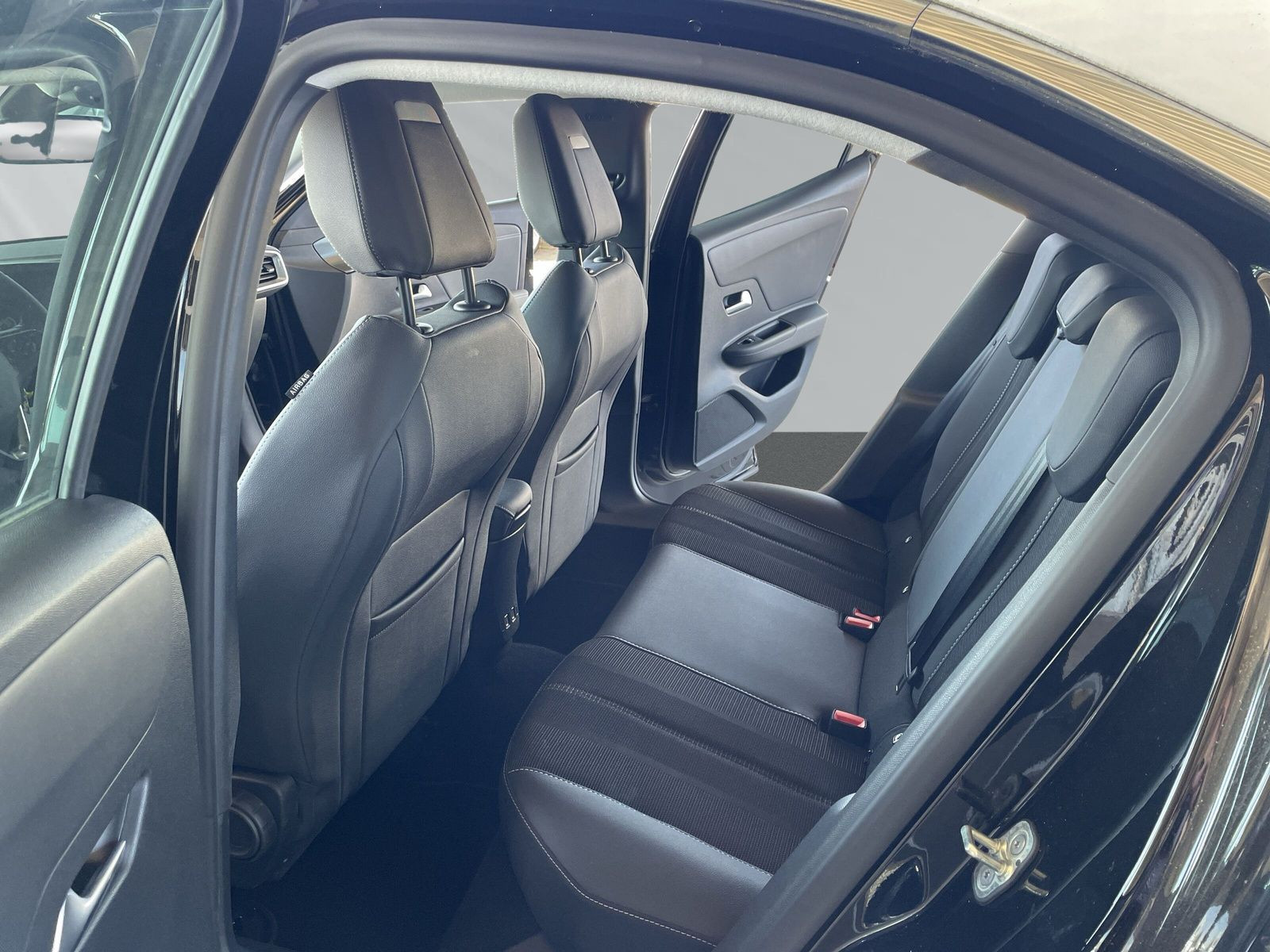 Mokka Elegance 1.2 KLIMA+PDC+KAMERA+SHZ+LHZ+LED+
