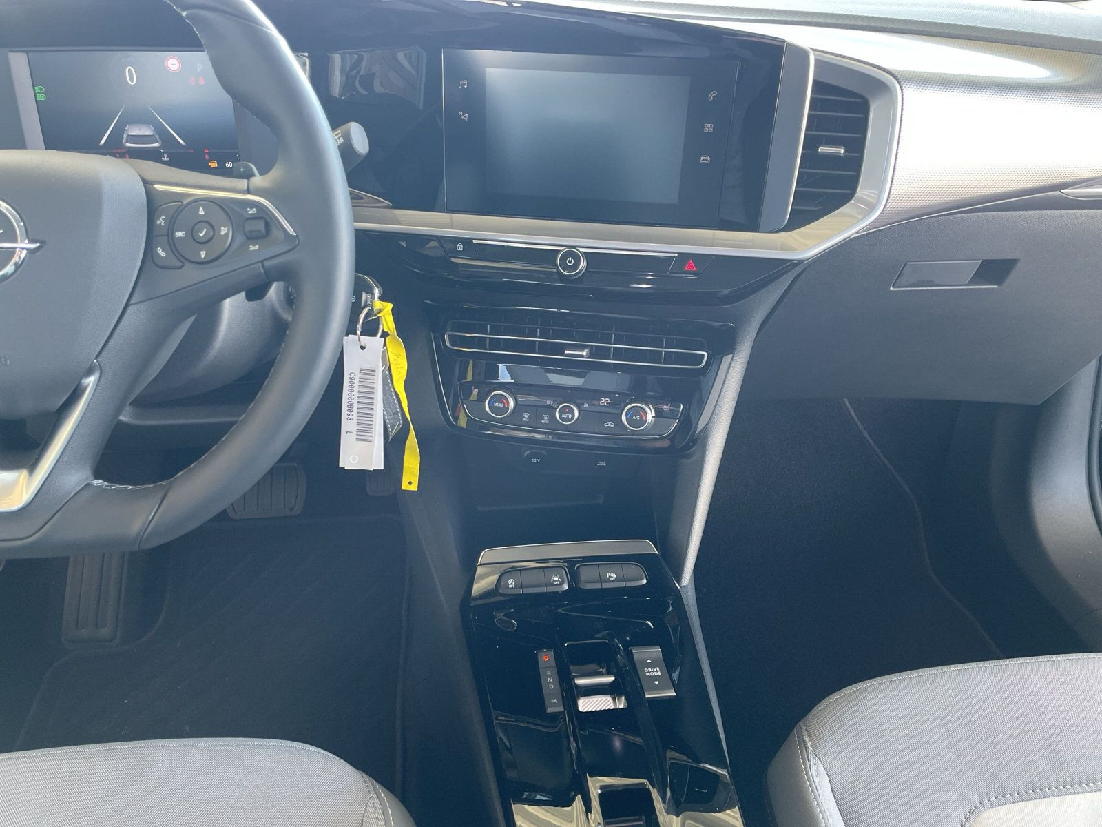Mokka Elegance 1.2 KLIMA+PDC+KAMERA+SHZ+LHZ+LED+