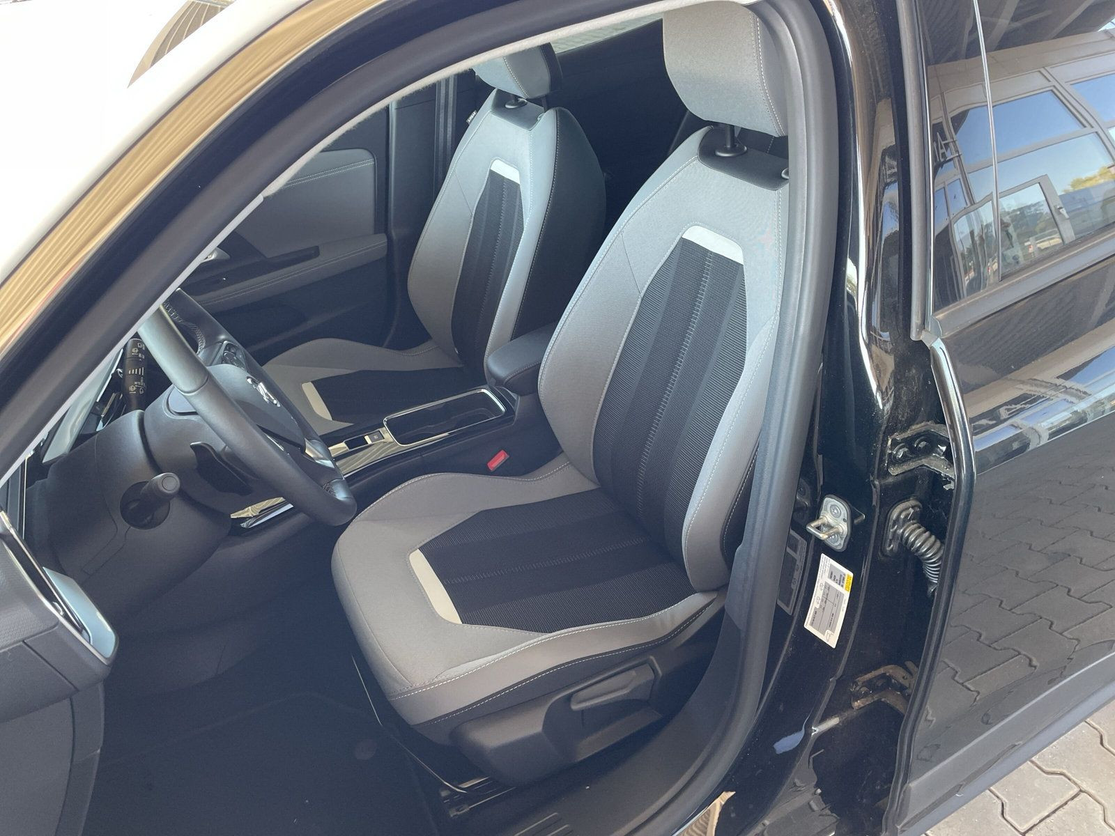 Mokka Elegance 1.2 KLIMA+PDC+KAMERA+SHZ+LHZ+LED+