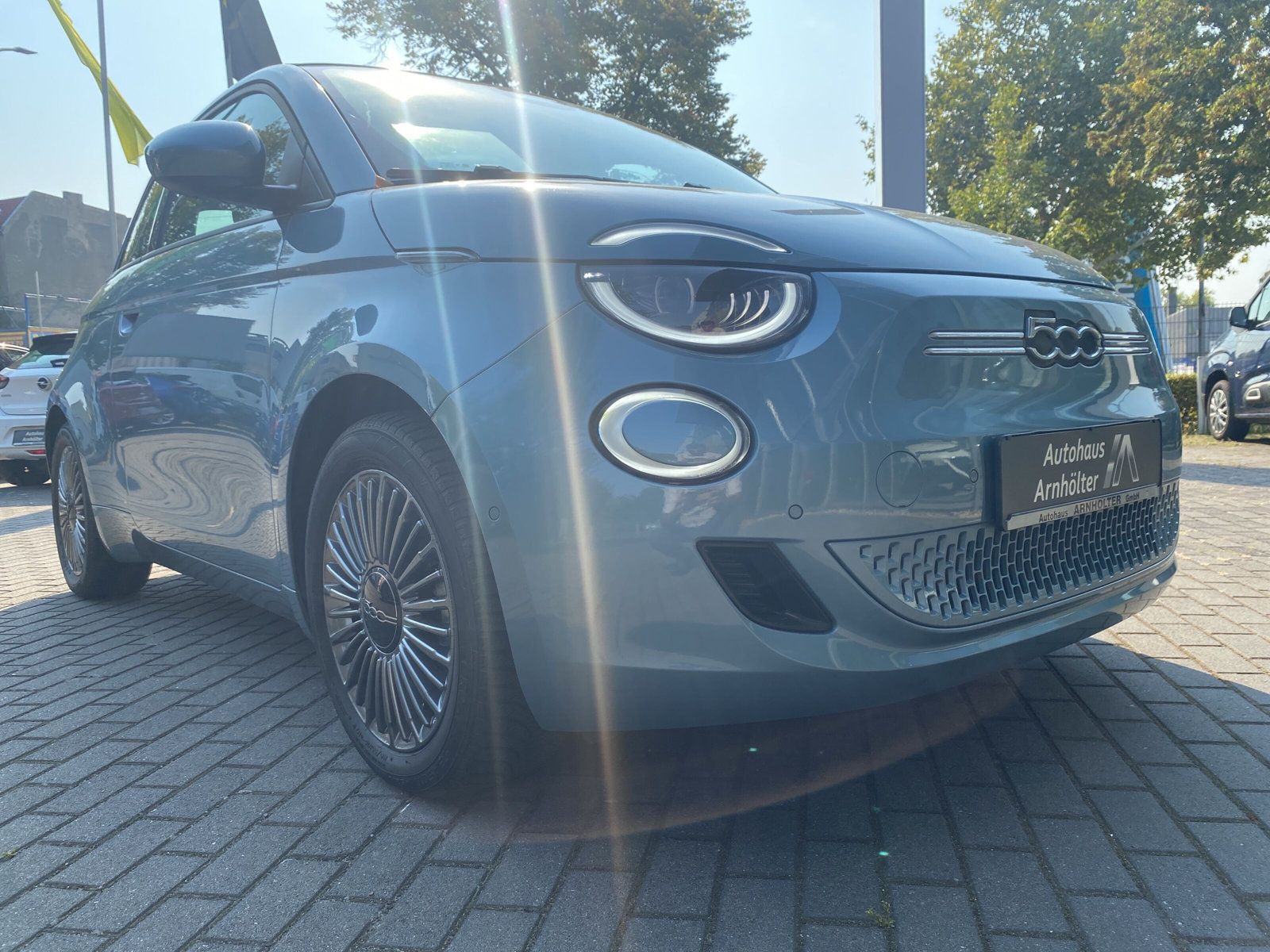 500e Icon+CABRIO+4SEA+SHZ+LSENS+RSENS+NAVI+