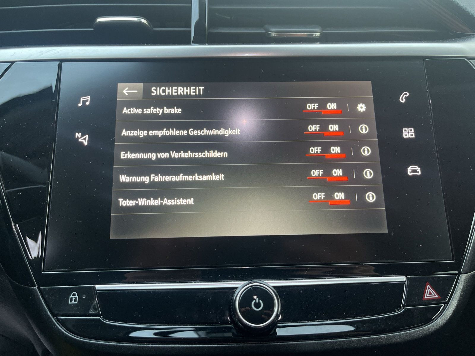 Corsa ELEGANCE 100PS+SITZ+LENKHEIZ+CAM+PDC+
