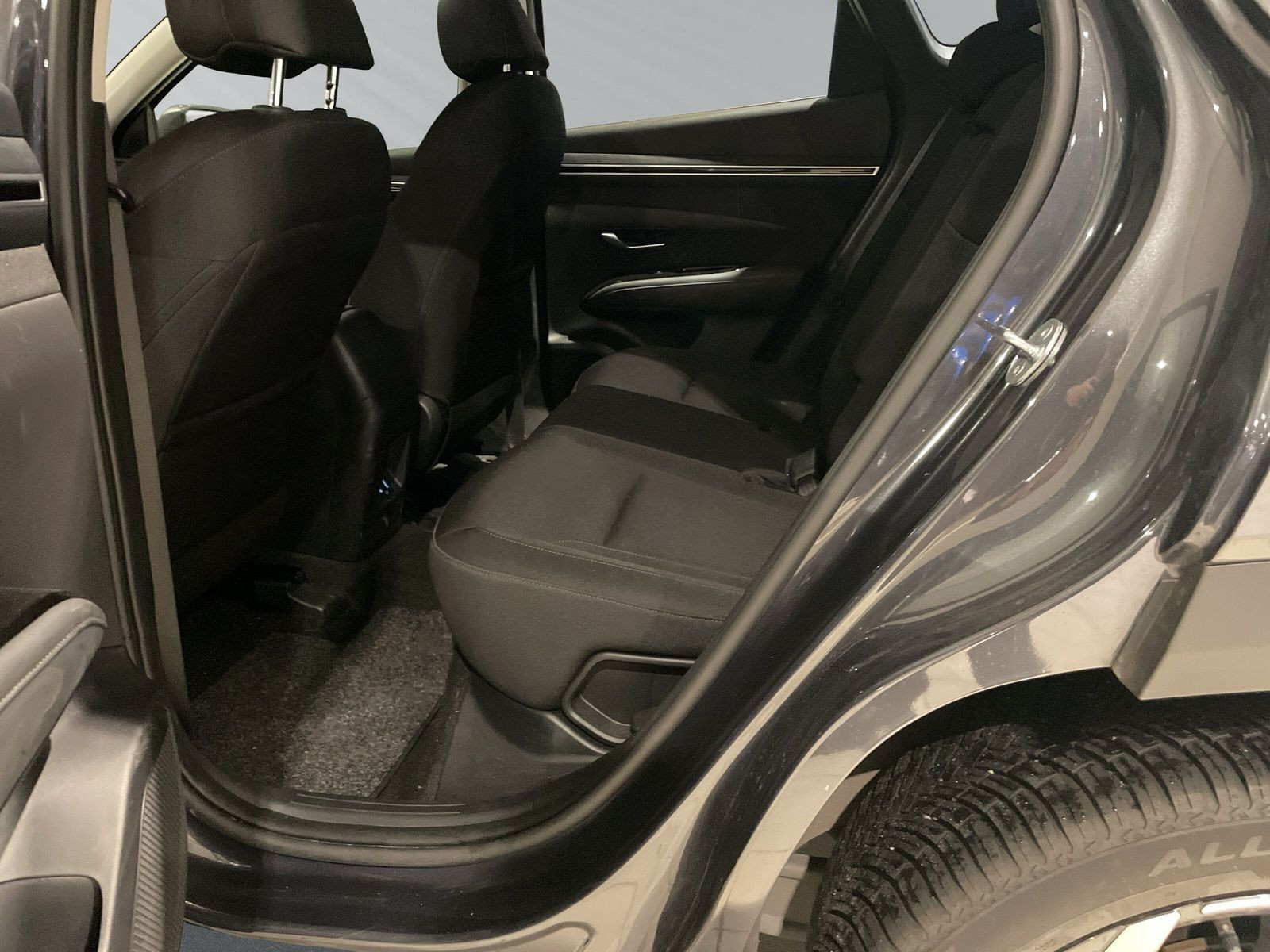 TUCSON Plug-in1.6 T-GDi 265PS 6-AT 4WD+BASIS+PDC+