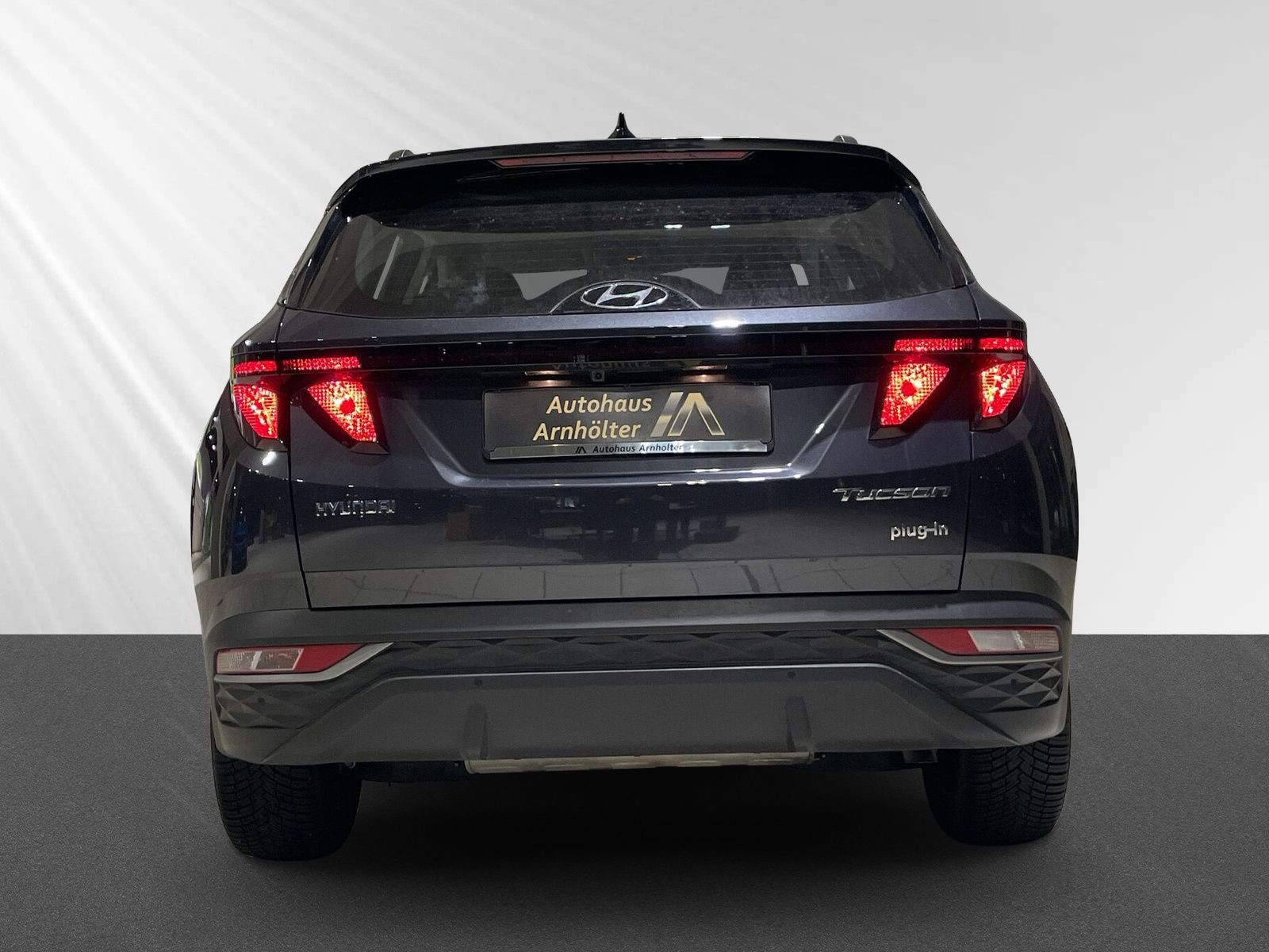 TUCSON Plug-in1.6 T-GDi 265PS 6-AT 4WD+BASIS+PDC+