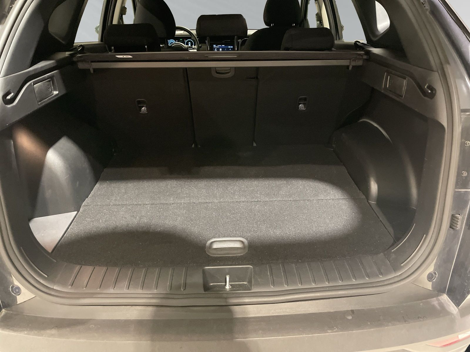 TUCSON Plug-in1.6 T-GDi 265PS 6-AT 4WD+BASIS+PDC+