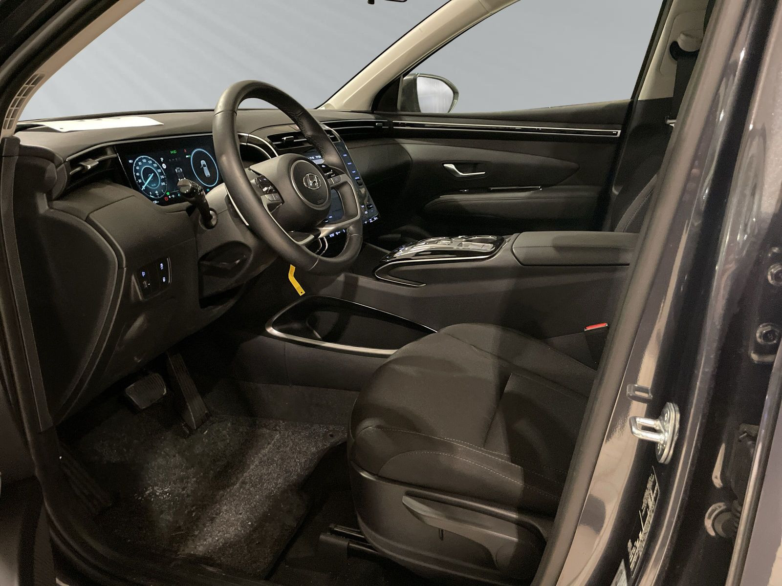 TUCSON Plug-in1.6 T-GDi 265PS 6-AT 4WD+BASIS+PDC+