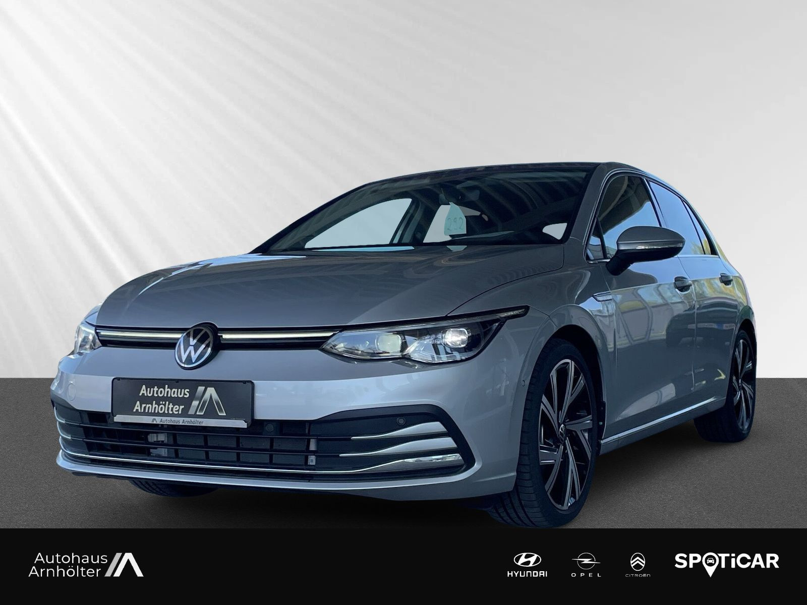 Golf VIII 1.5 eTSI STYLE KLIMA+PDC+KAMERA+SHZ+++
