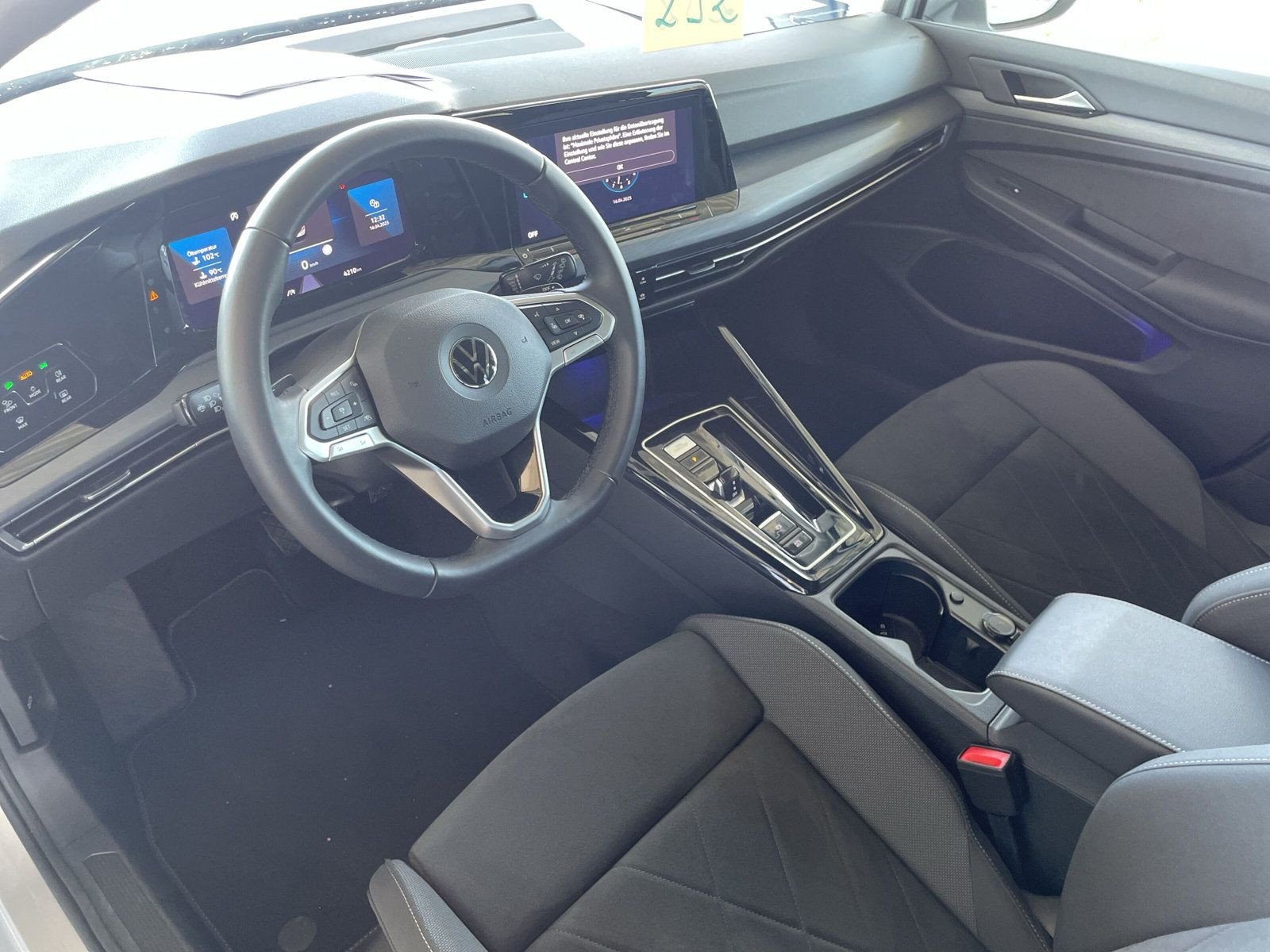 Golf VIII 1.5 eTSI STYLE KLIMA+PDC+KAMERA+SHZ+++