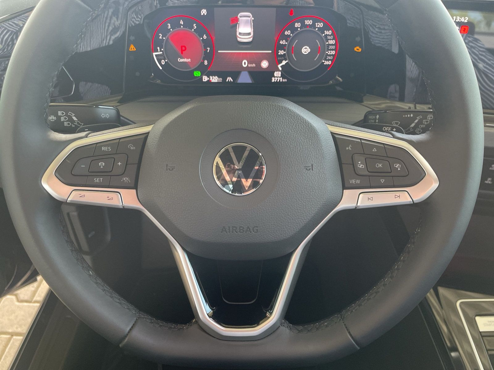 Golf VIII 1.5 eTSI STYLE KLIMA+PDC+KAMERA+SHZ+++
