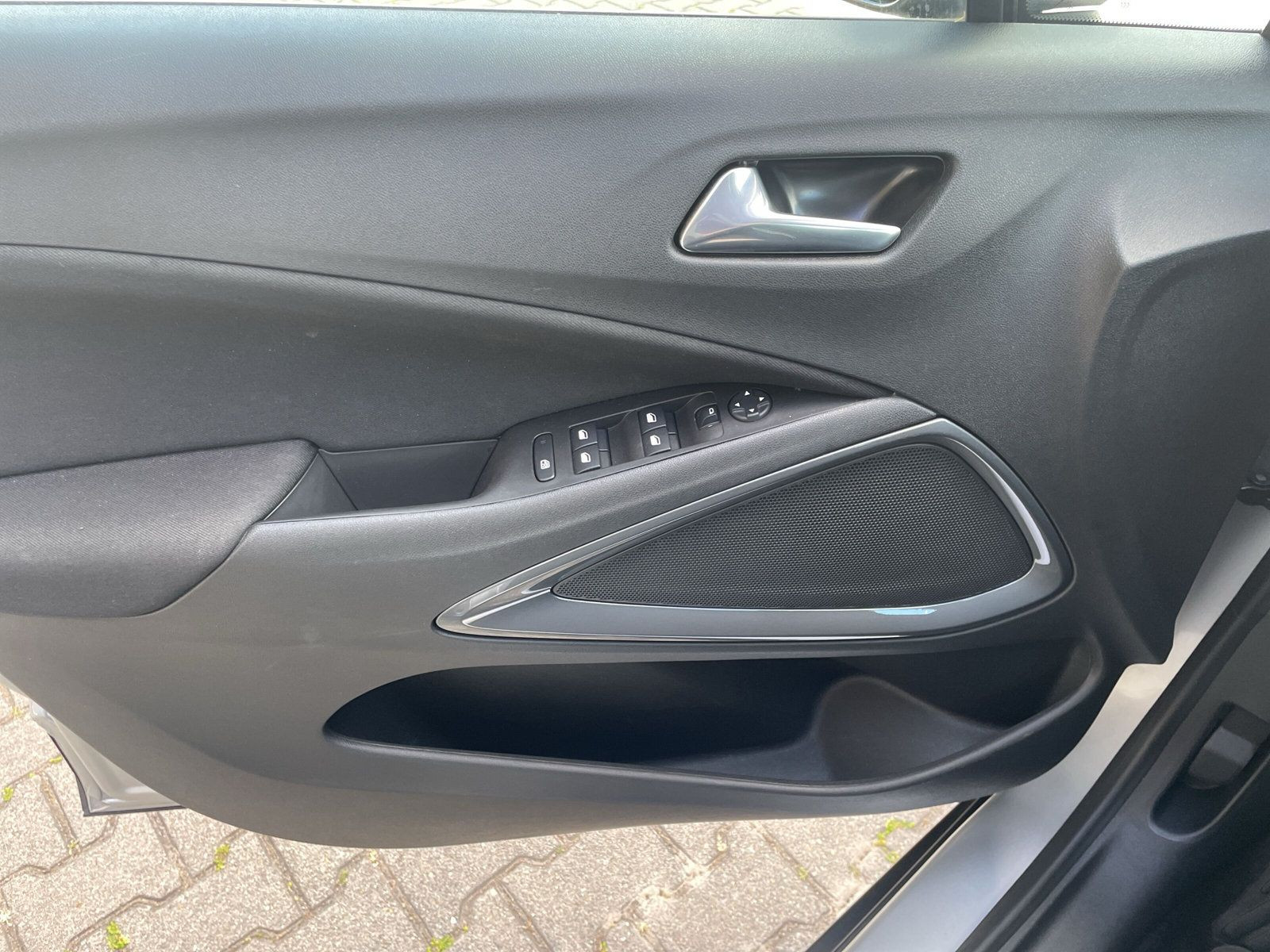 CROSSLAND ELEGANCE 1.2 +KLIMA+NAVI+ISOF+ALLW+AT+